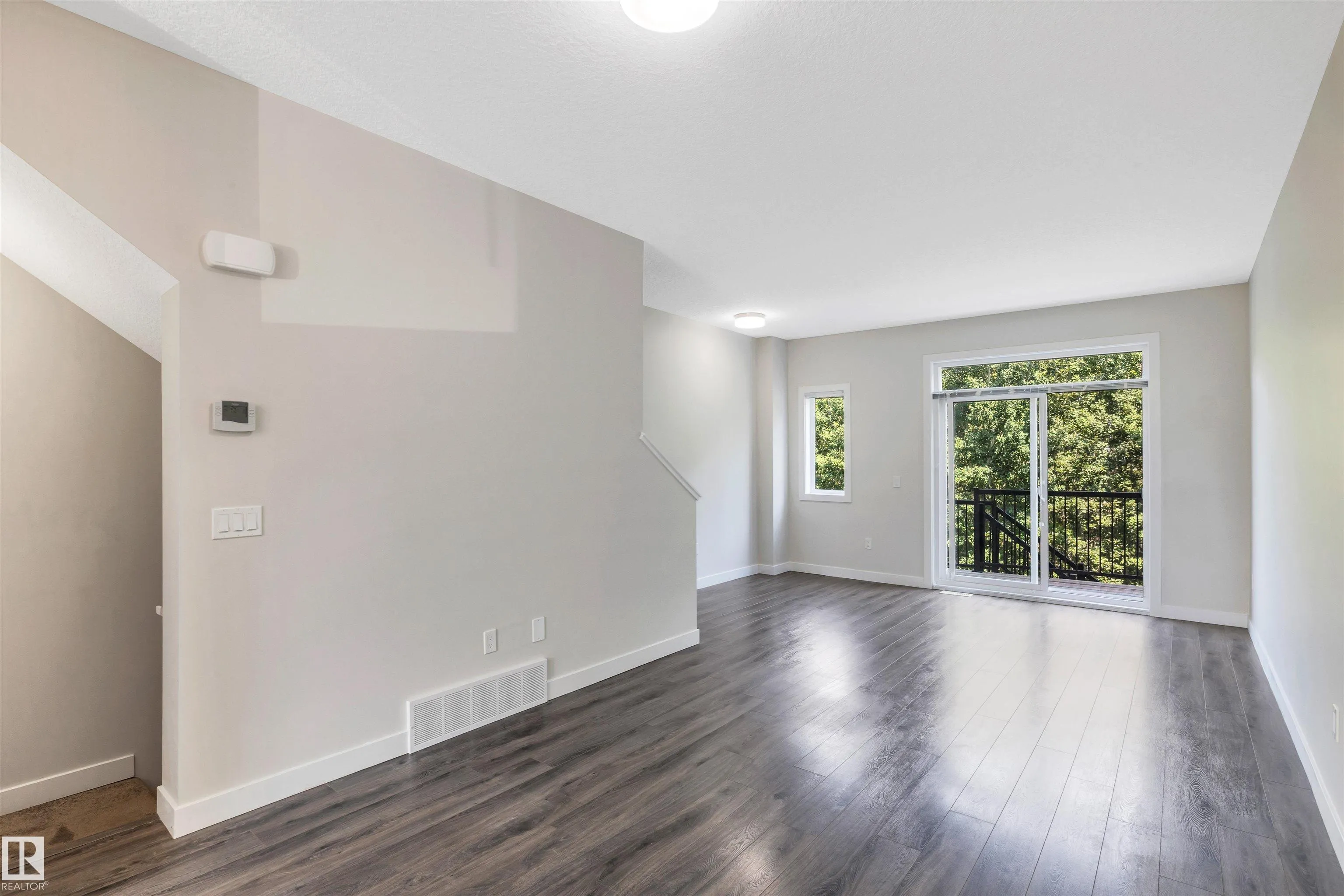 600 BELLEROSE Drive