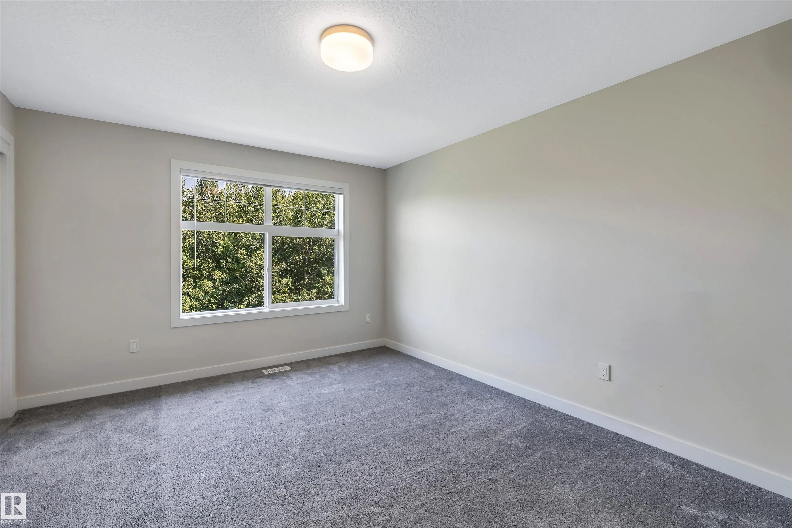 600 BELLEROSE Drive