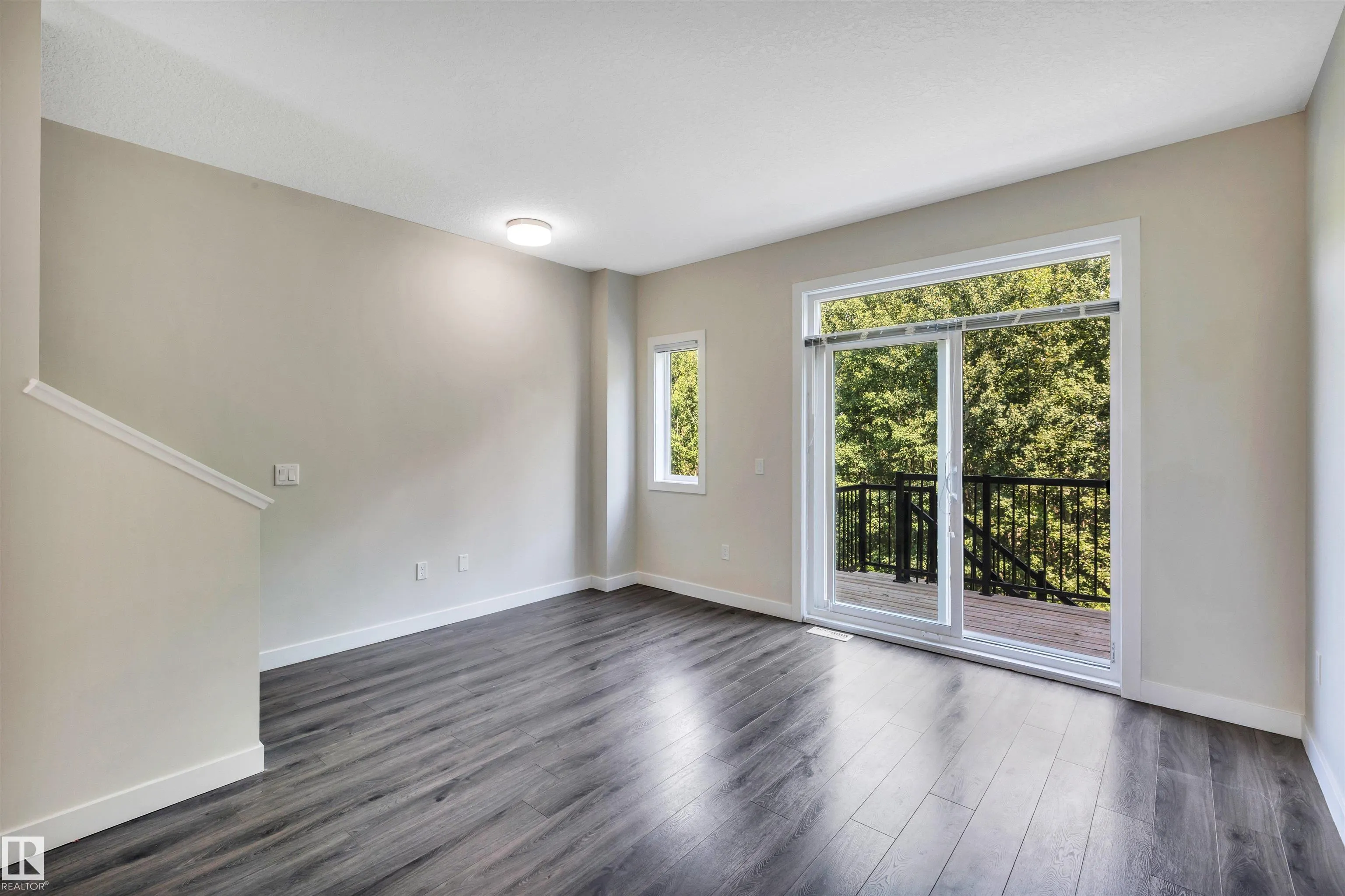 600 BELLEROSE Drive