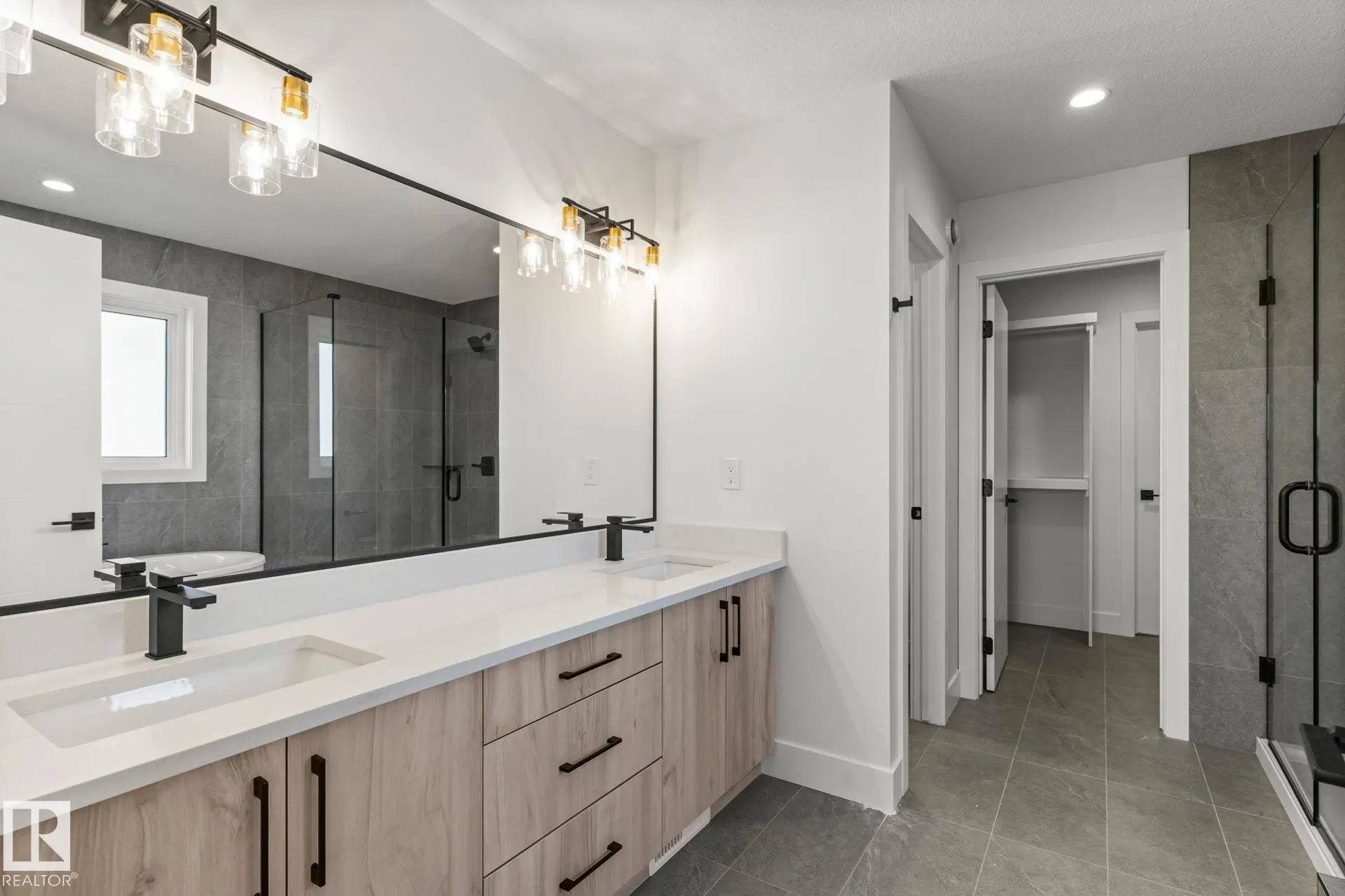 3317 Chickadee Drive