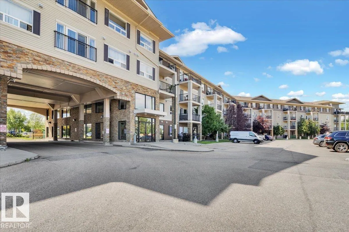 1520 HAMMOND Gate