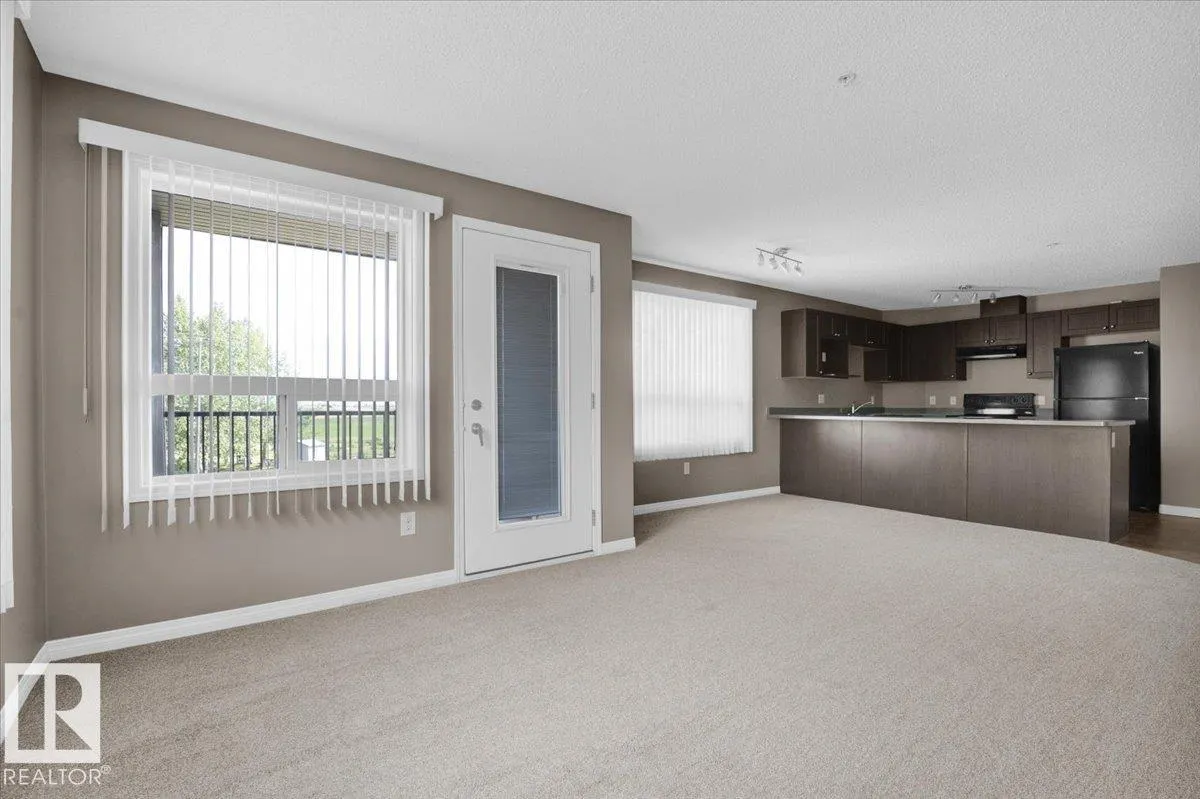 1520 HAMMOND Gate