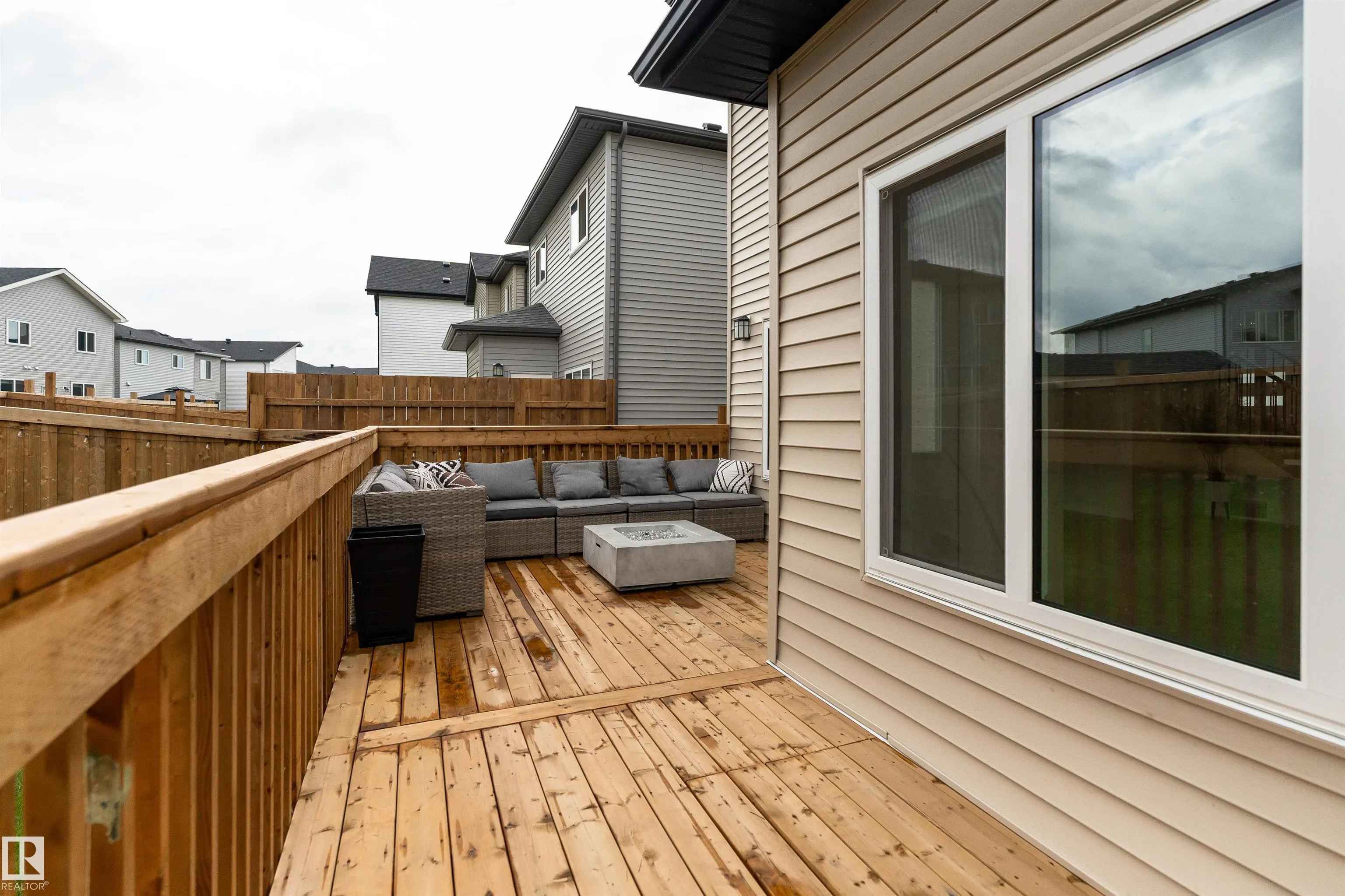112 BLUFF Cove