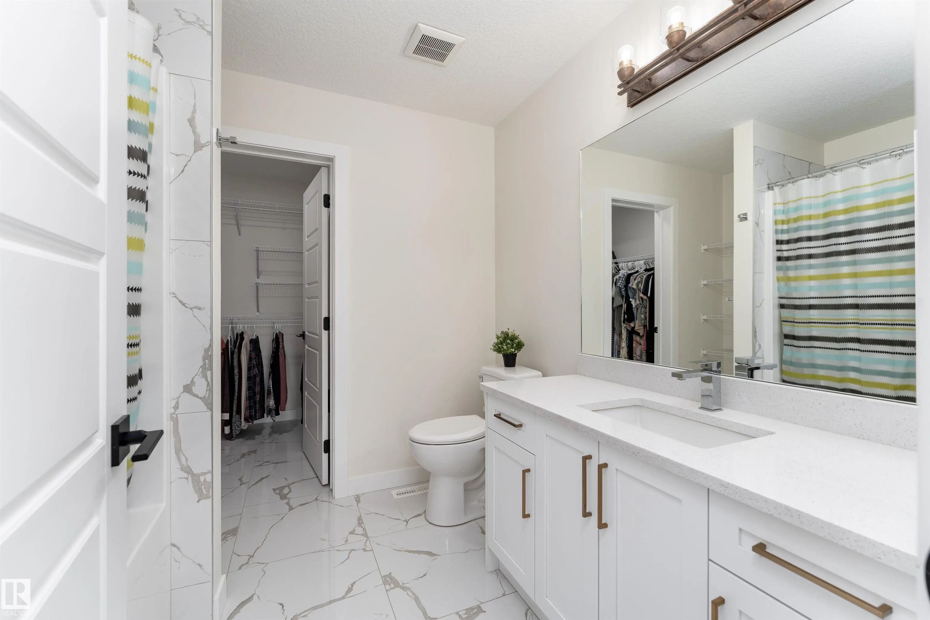 112 BLUFF Cove