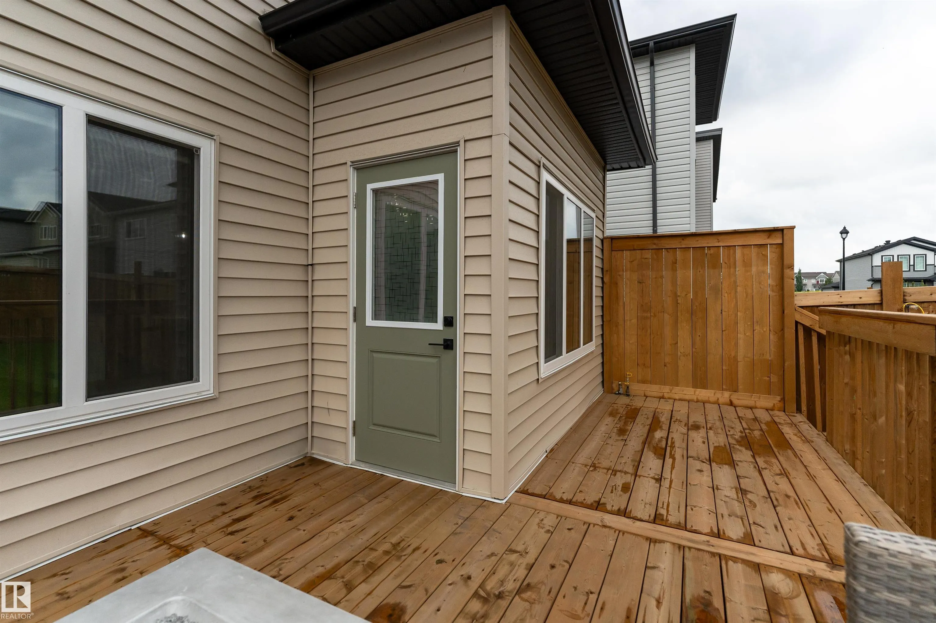 112 BLUFF Cove
