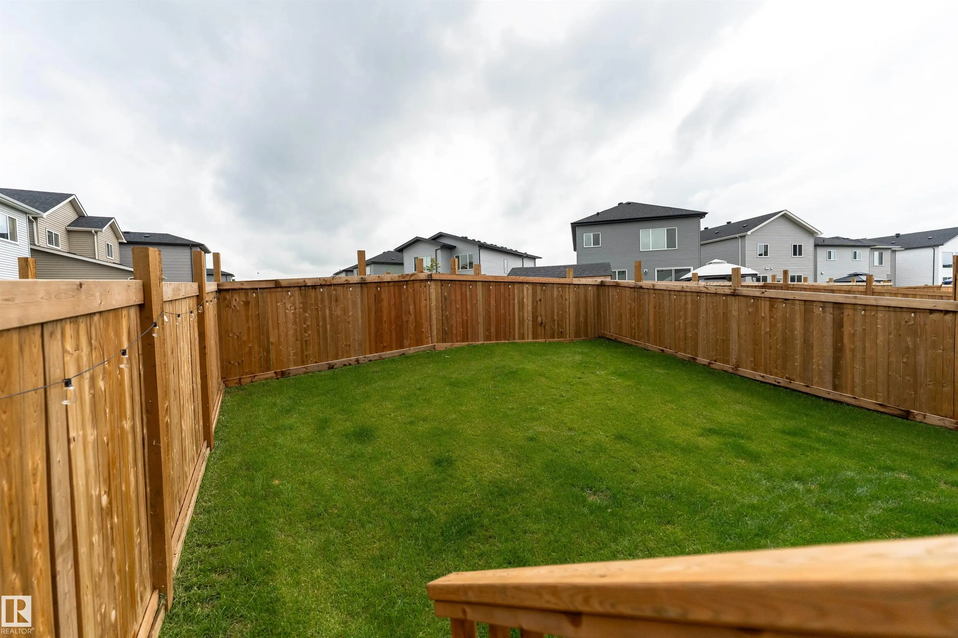 112 BLUFF Cove