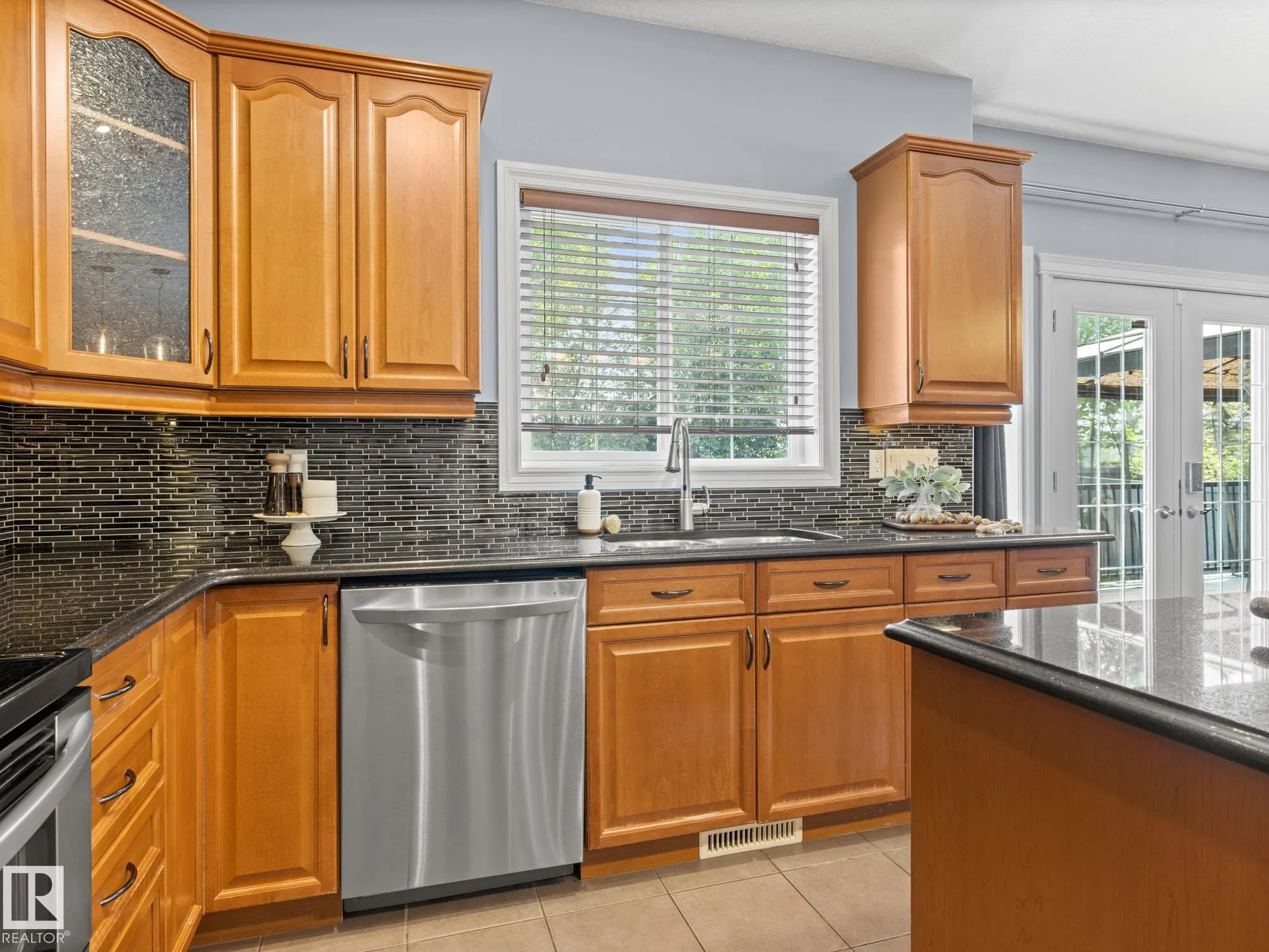5116 CHATEAU Court