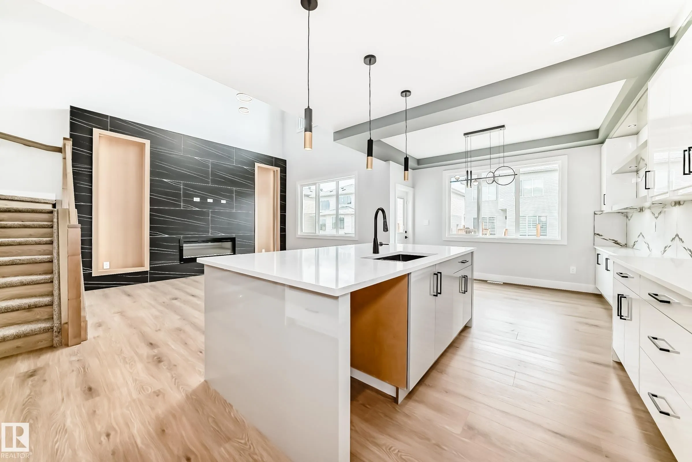 59 Waverly Way