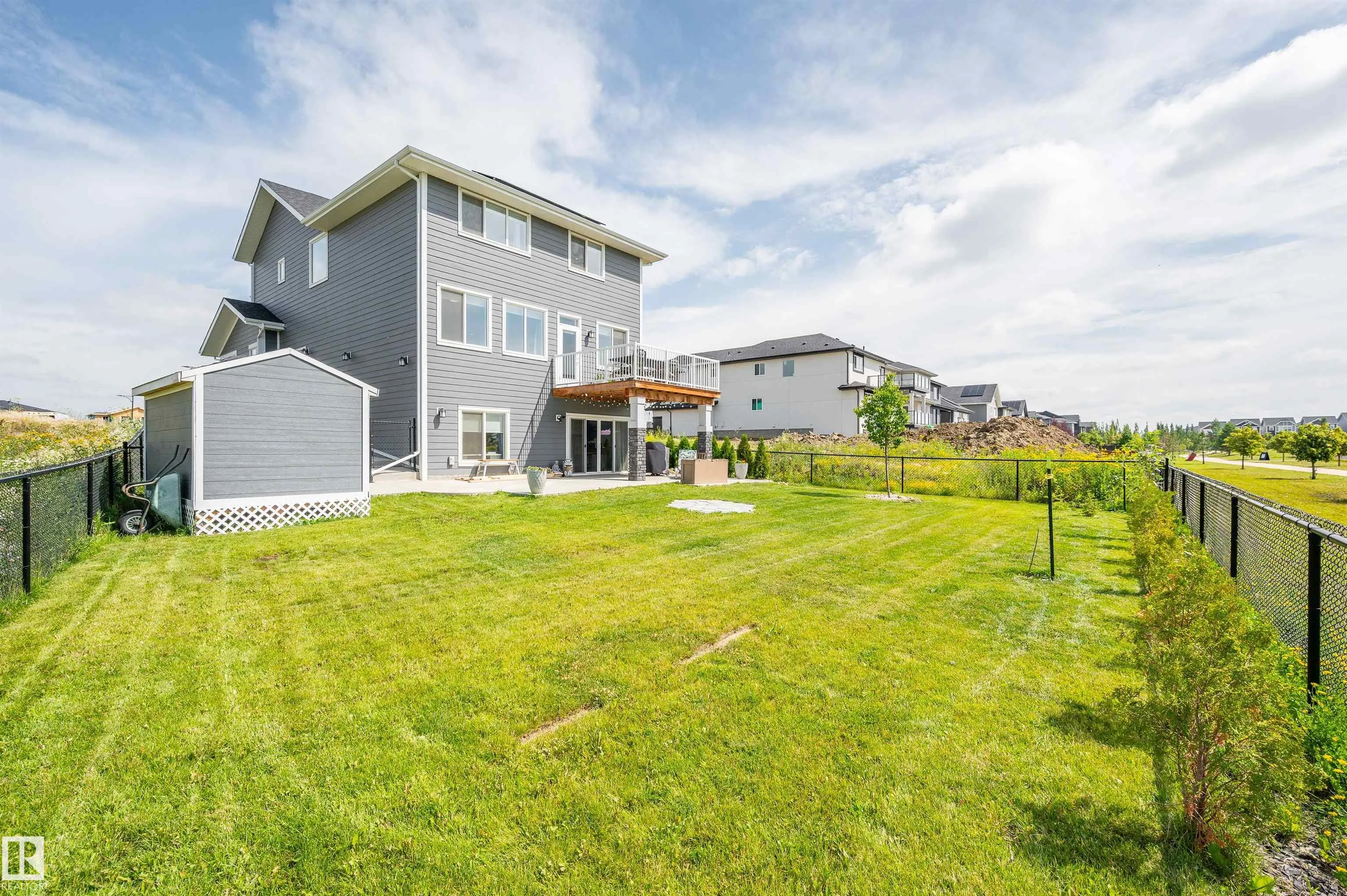 134 EDGEWATER Circle