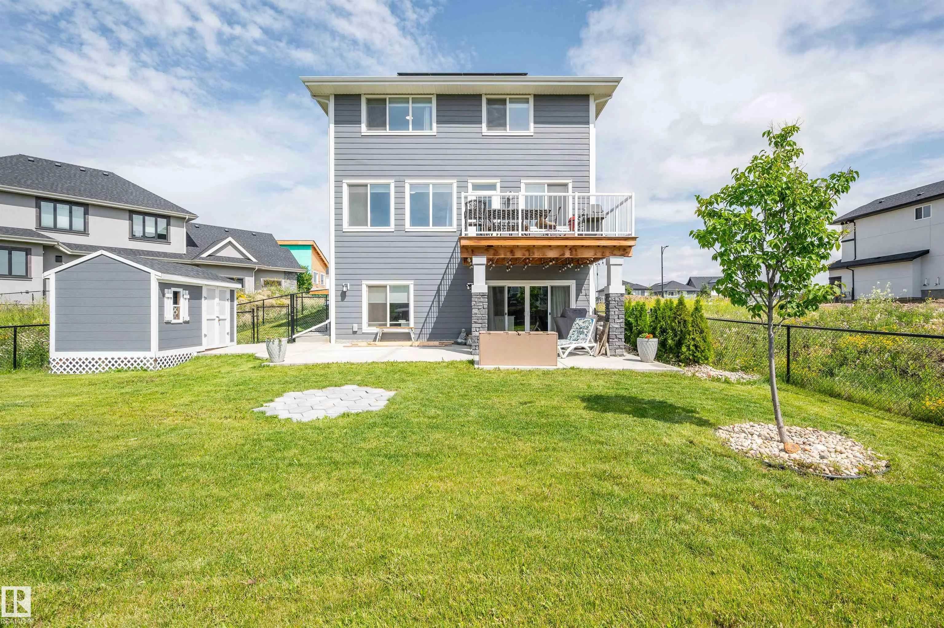 134 EDGEWATER Circle