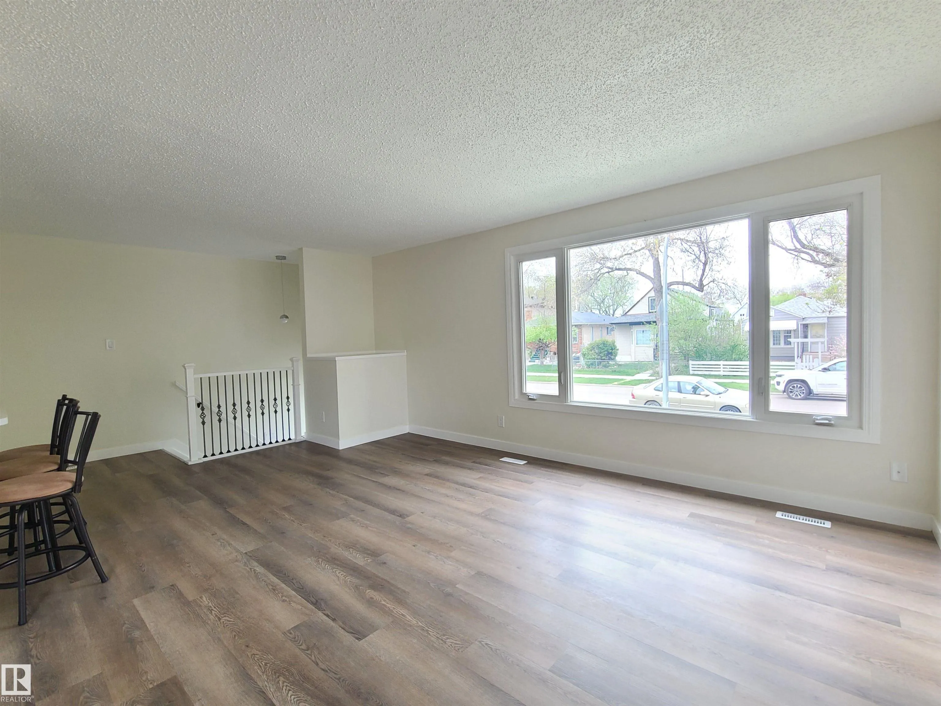 12011 95A Street