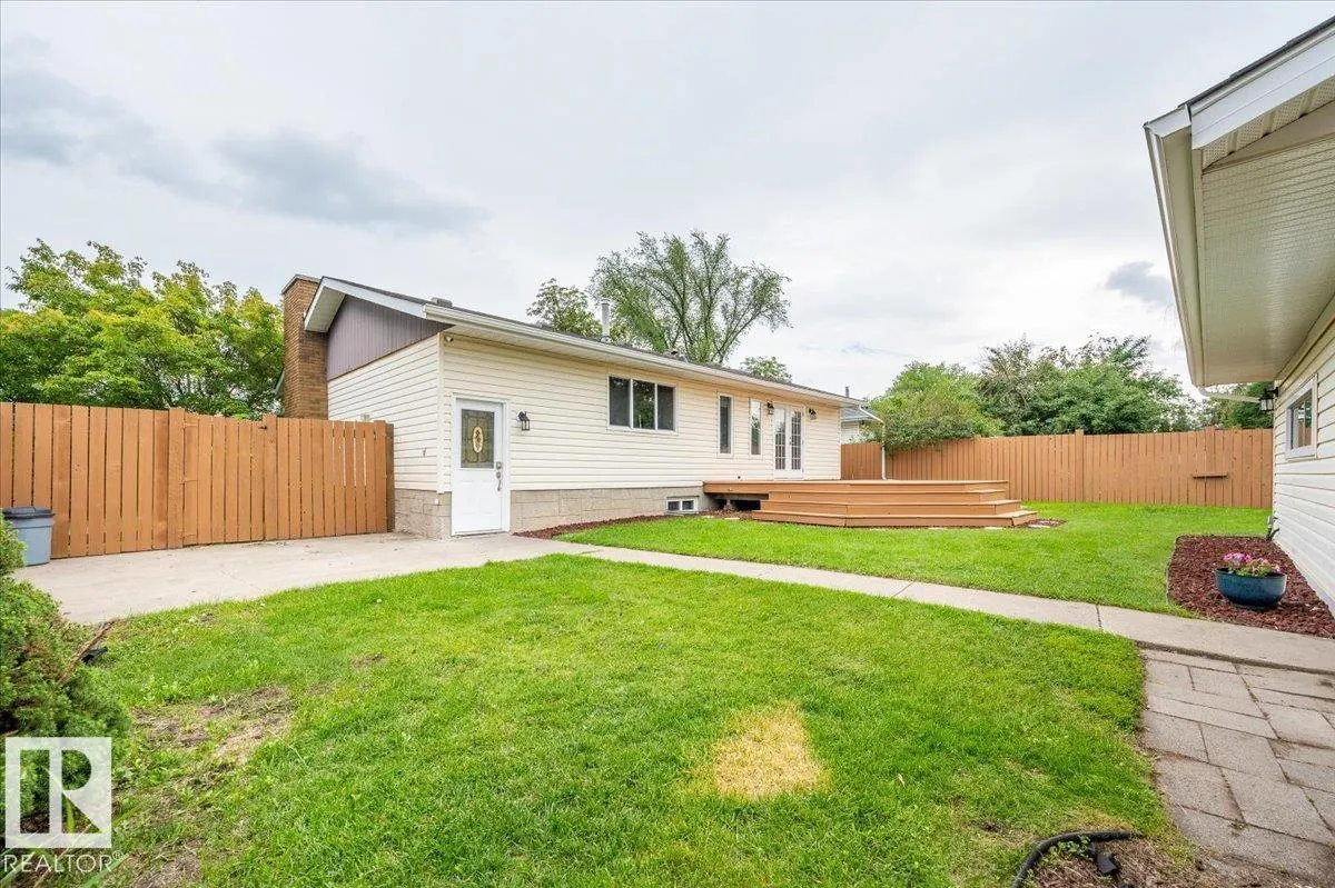 2 MEADOWBROOK Road
