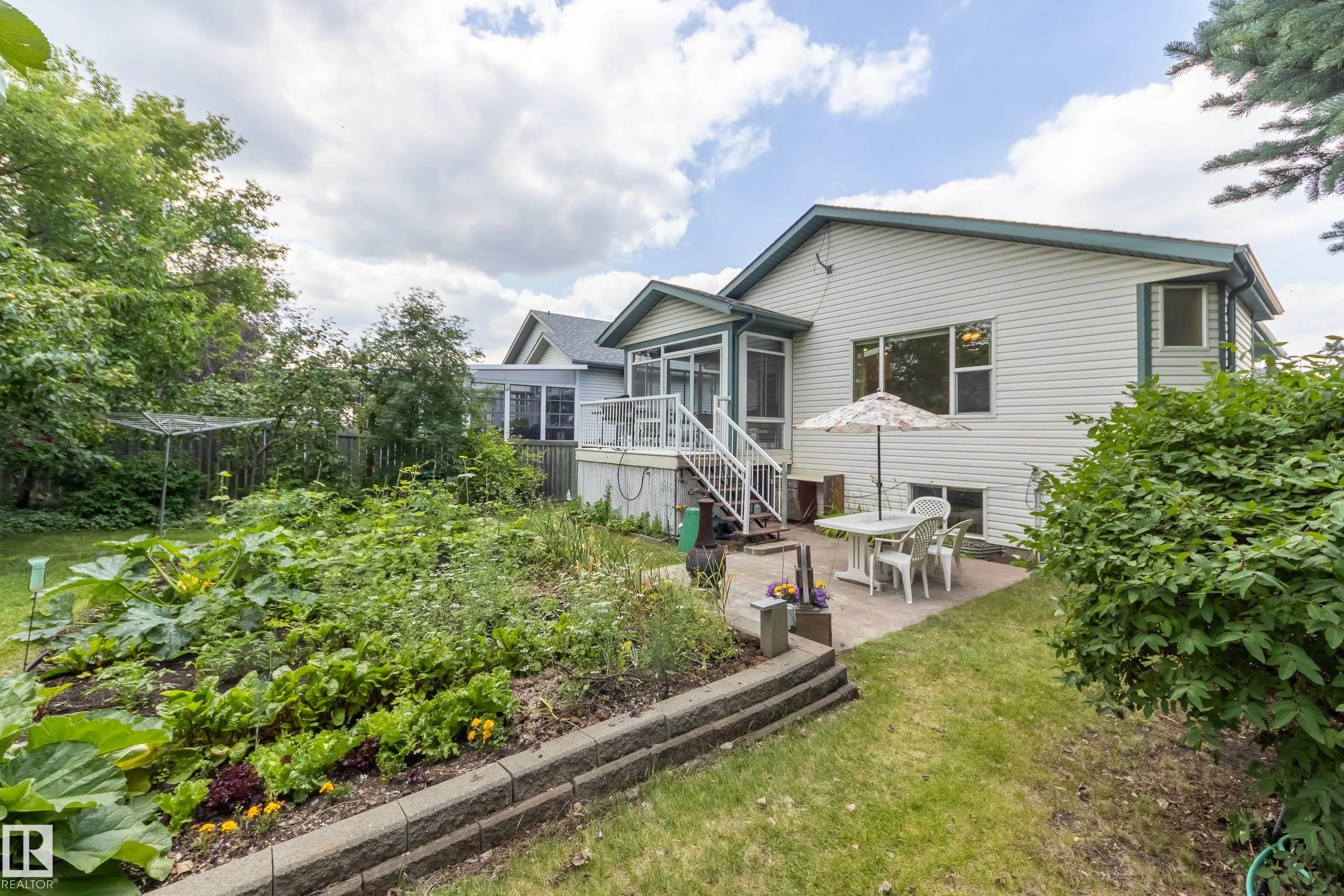 446 DAVENPORT Drive