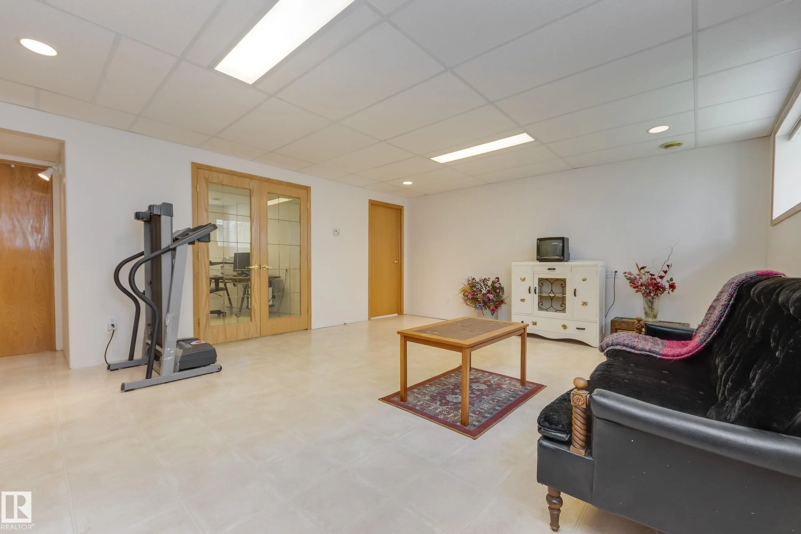 446 DAVENPORT Drive