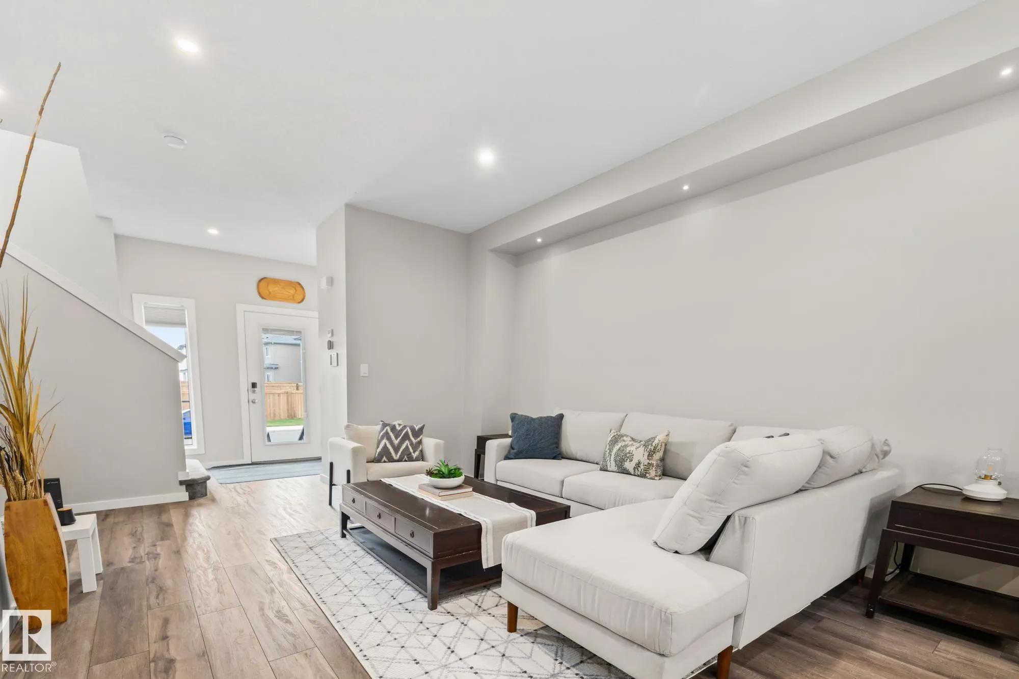 264 ROLSTON Wynd