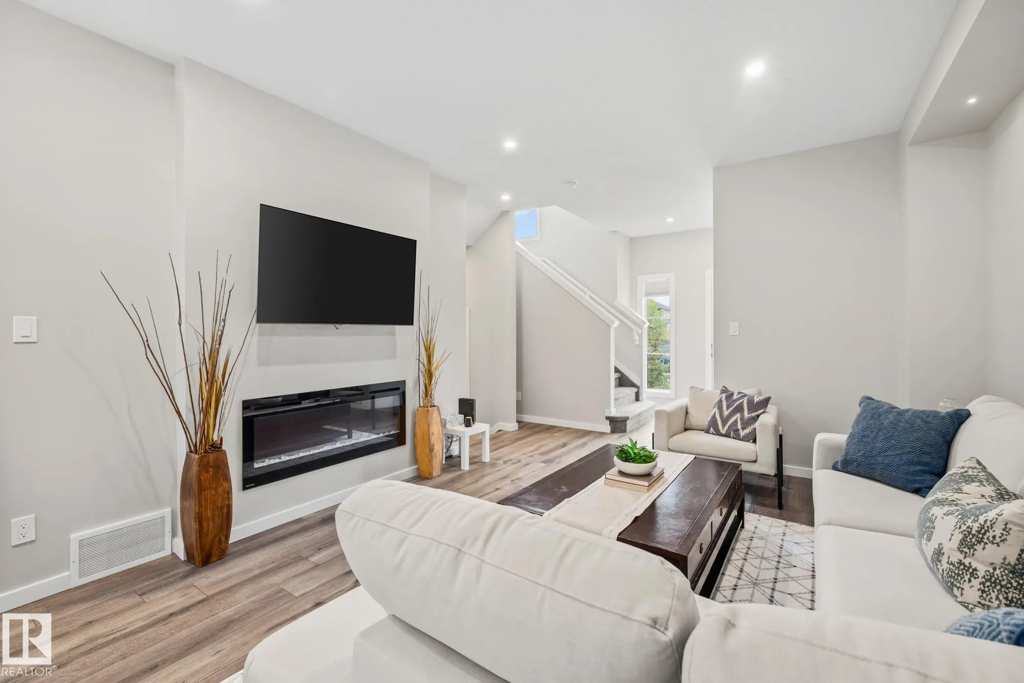 264 ROLSTON Wynd