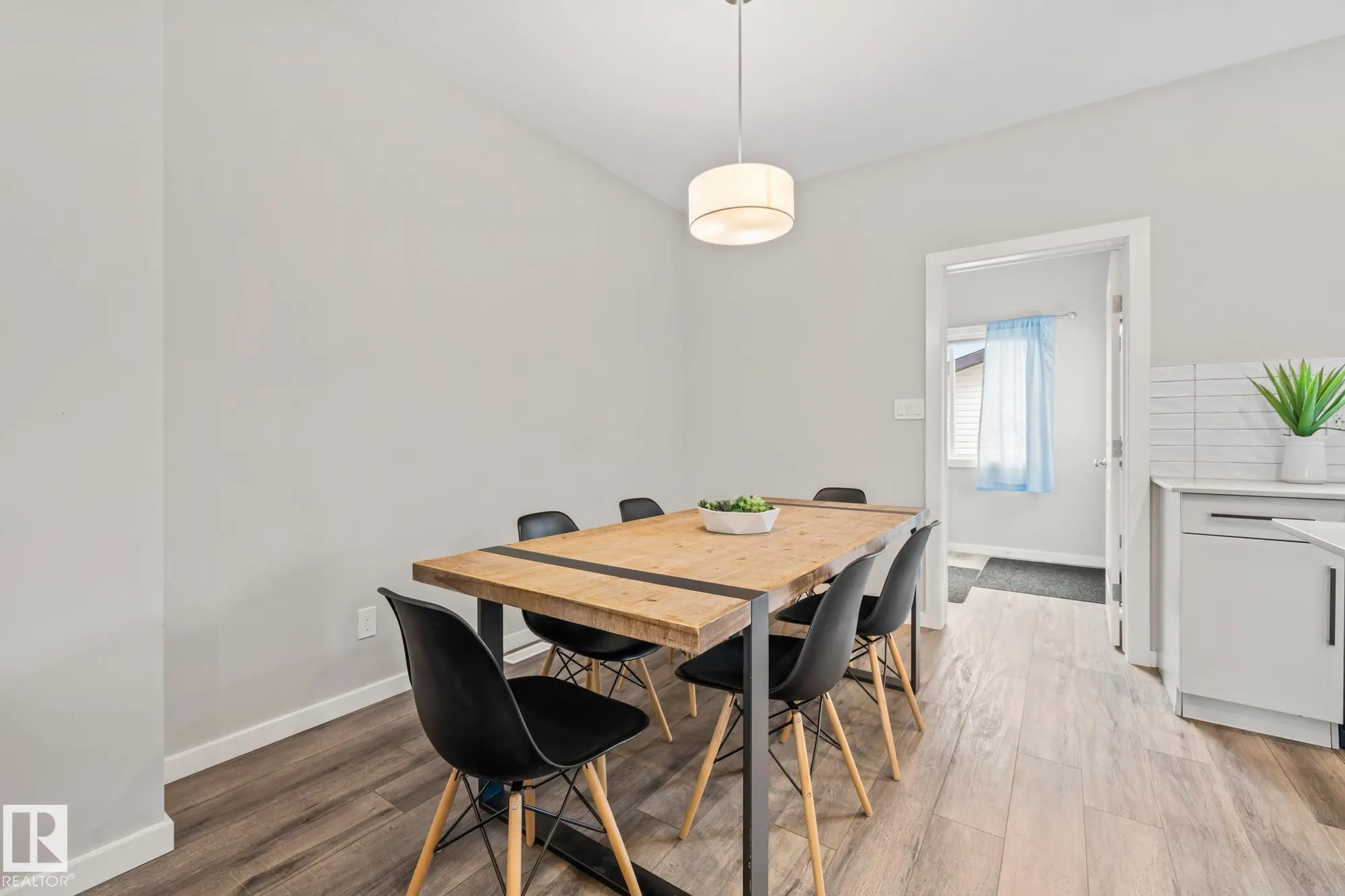 264 ROLSTON Wynd