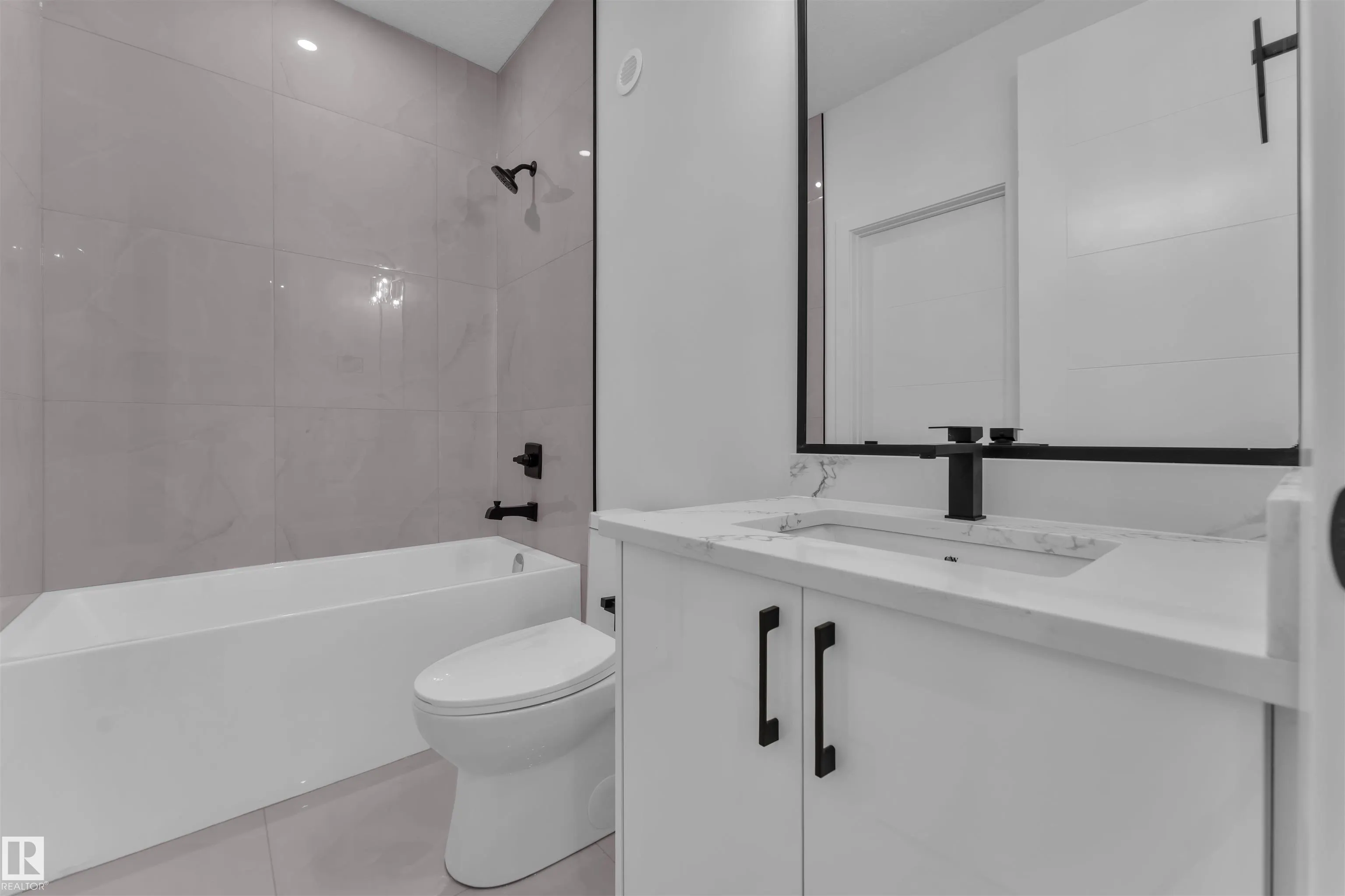 114 Eldridge Point(e)