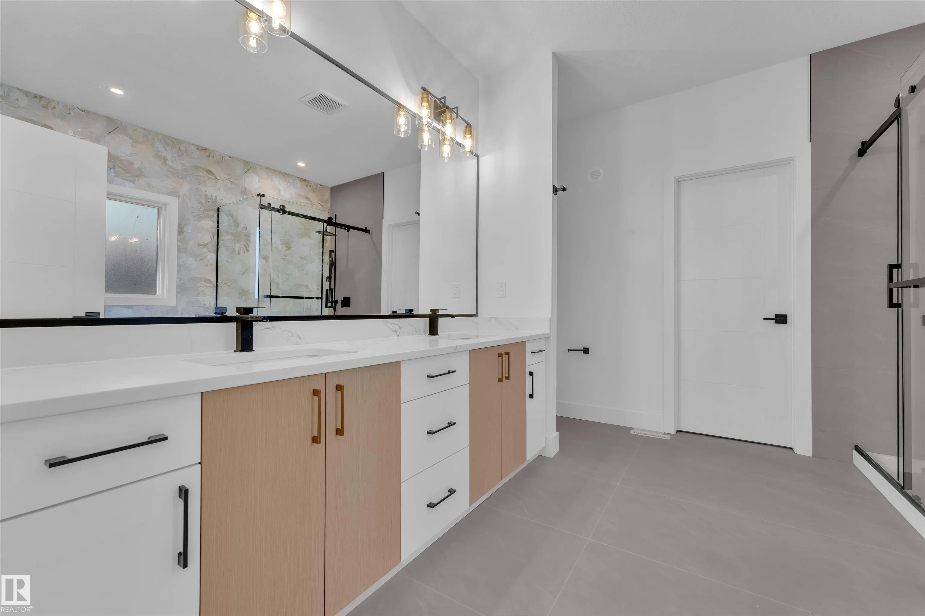 114 Eldridge Point(e)