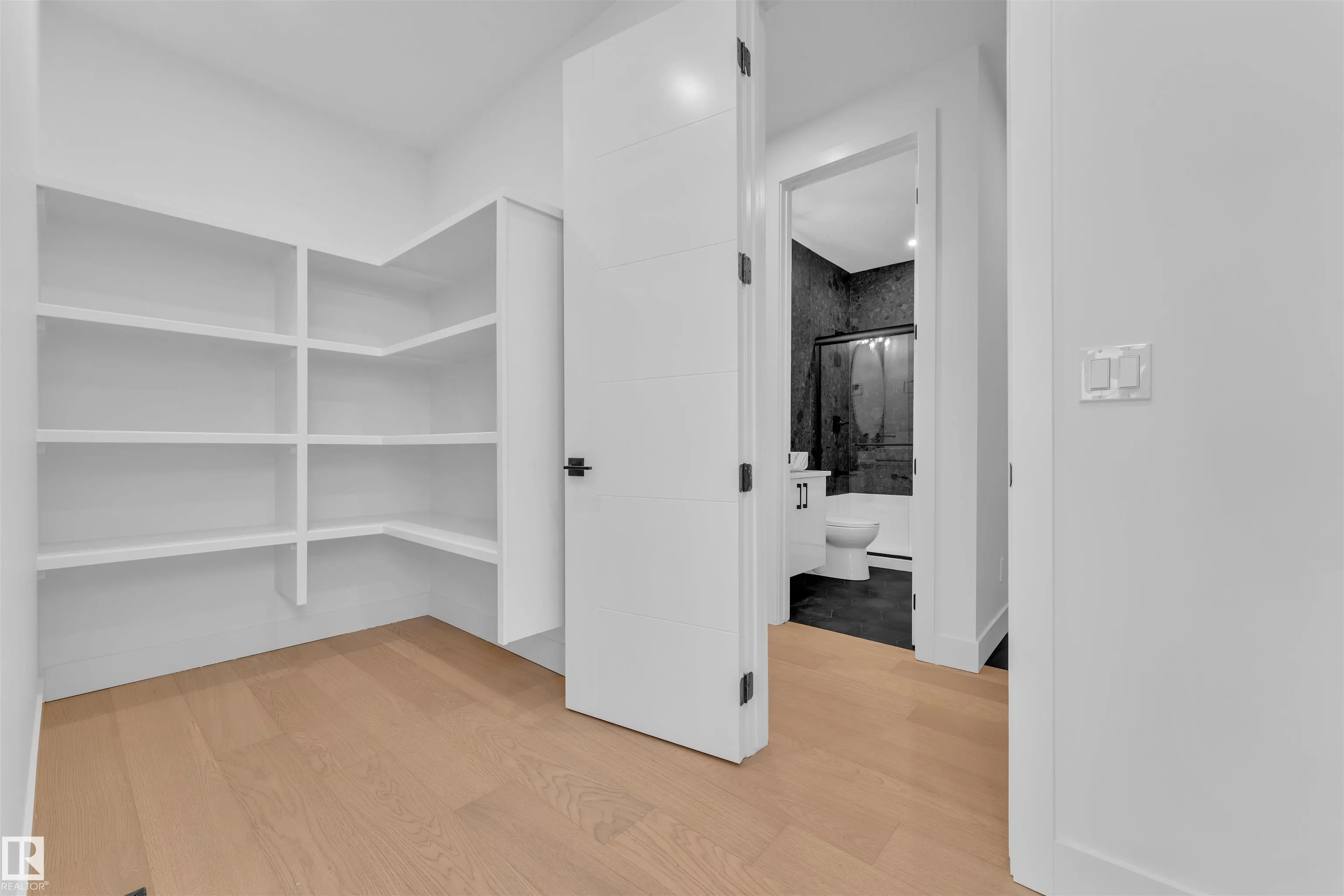 114 Eldridge Point(e)
