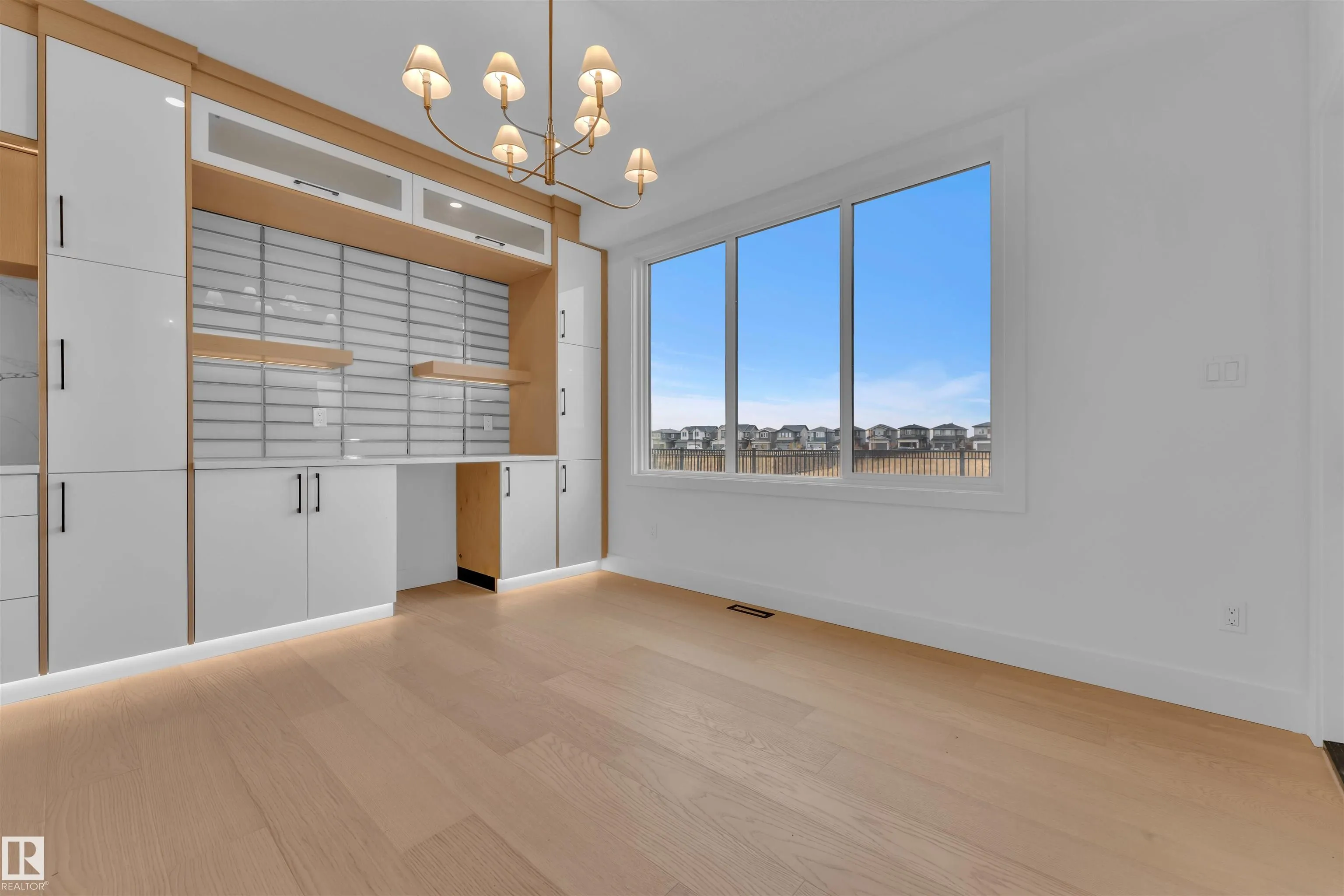 114 Eldridge Point(e)