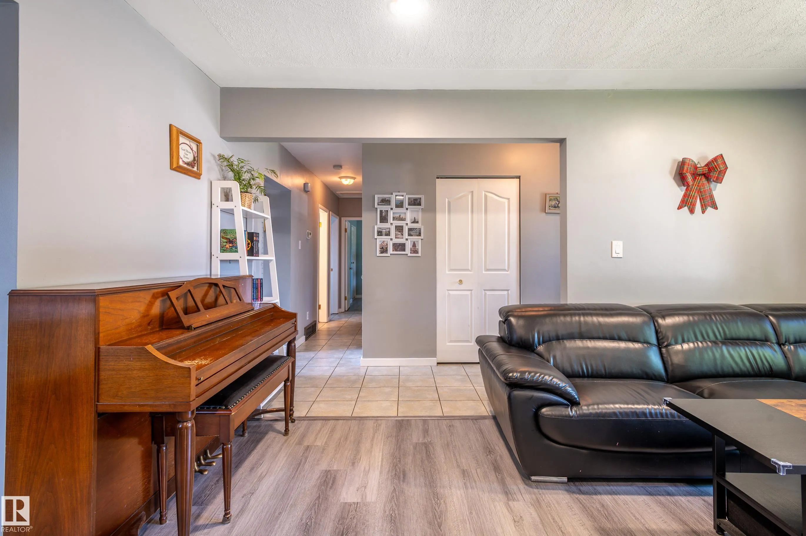 8803 160 Street
