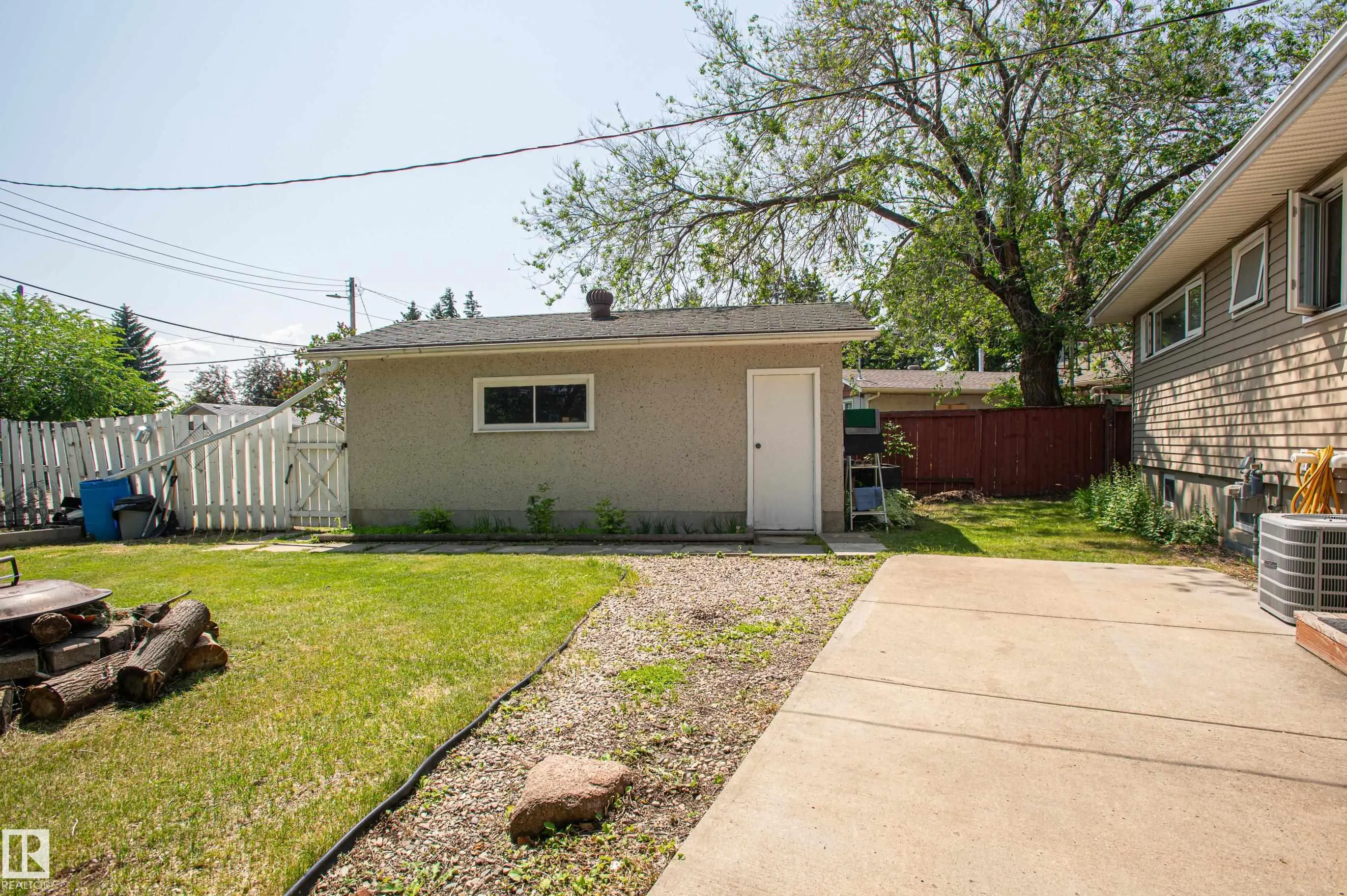 8803 160 Street