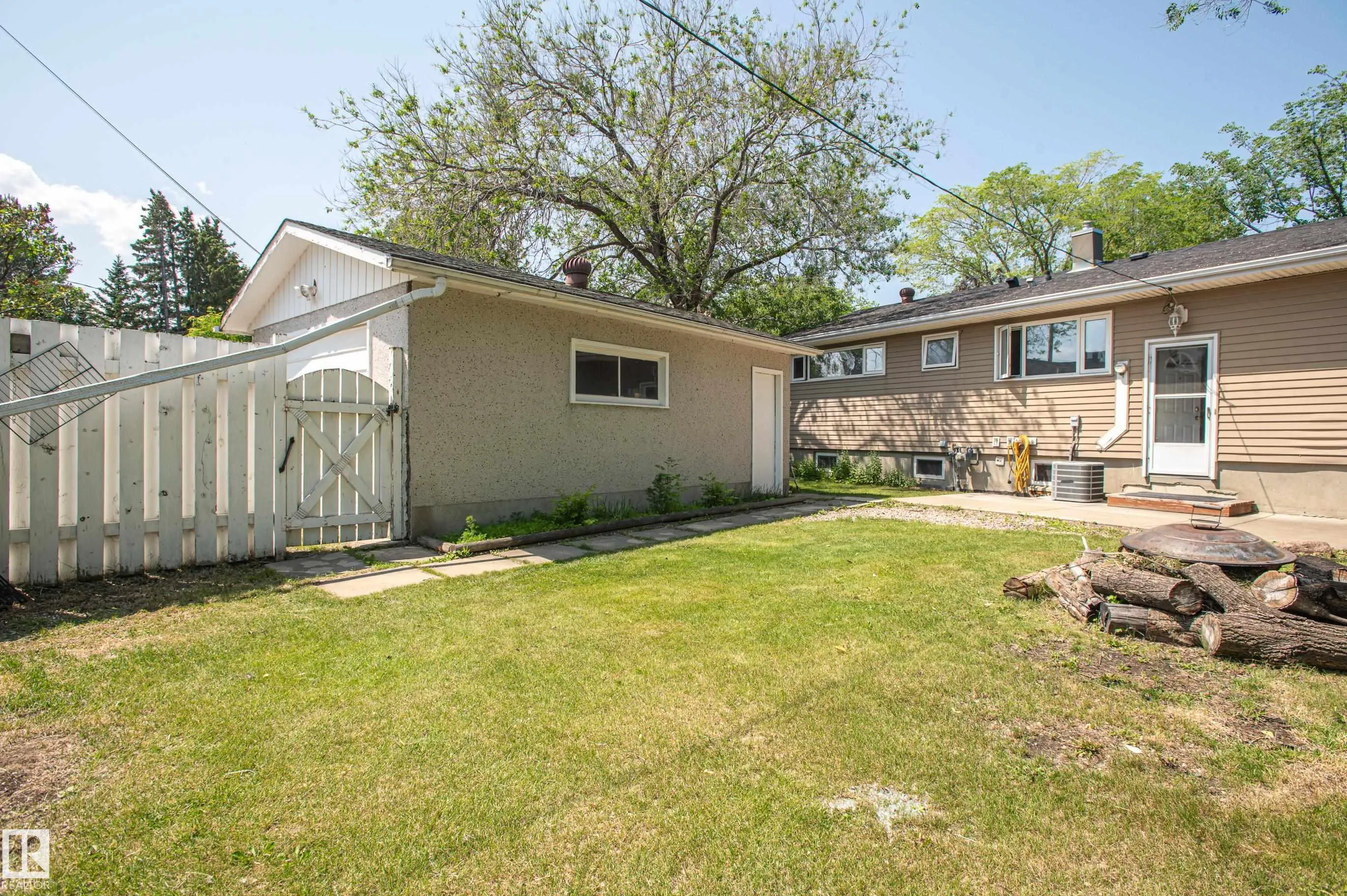 8803 160 Street
