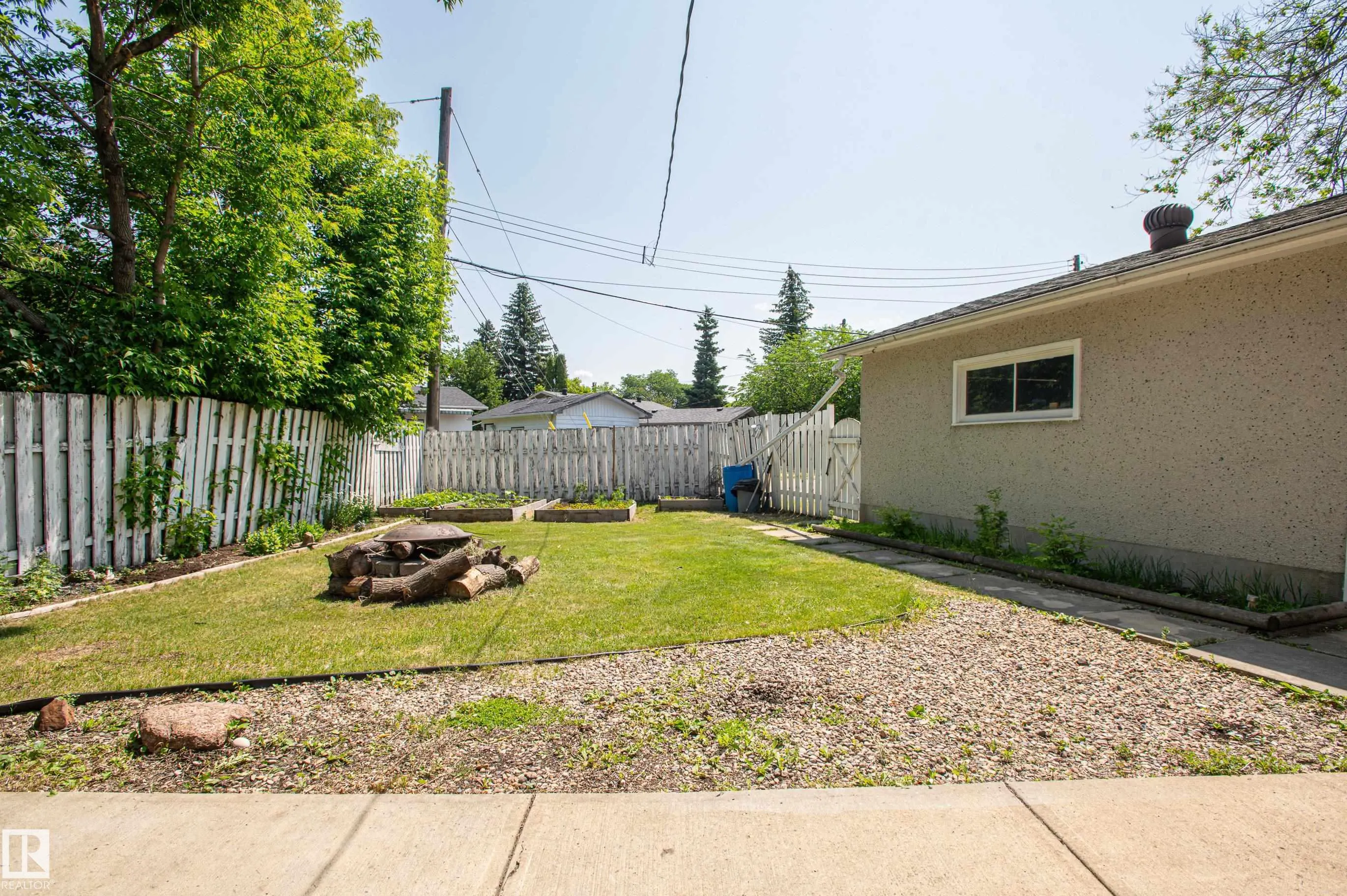 8803 160 Street