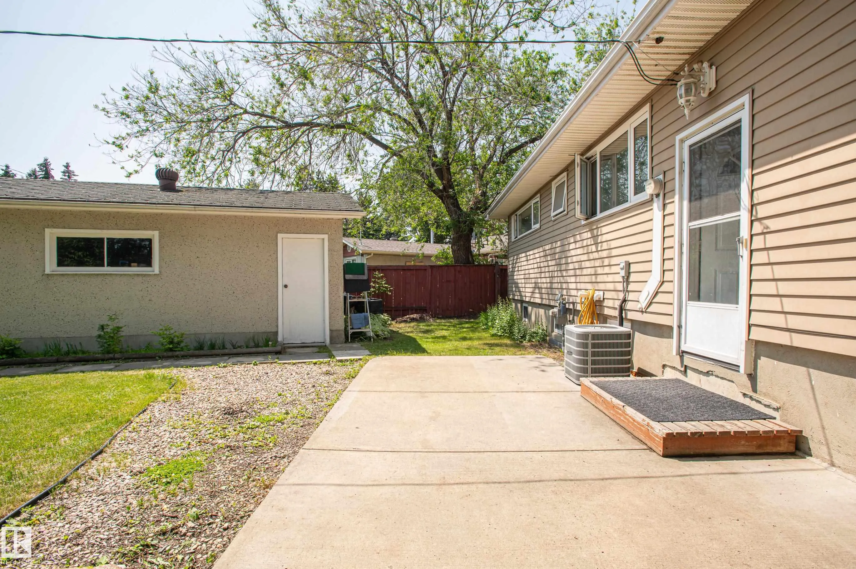8803 160 Street