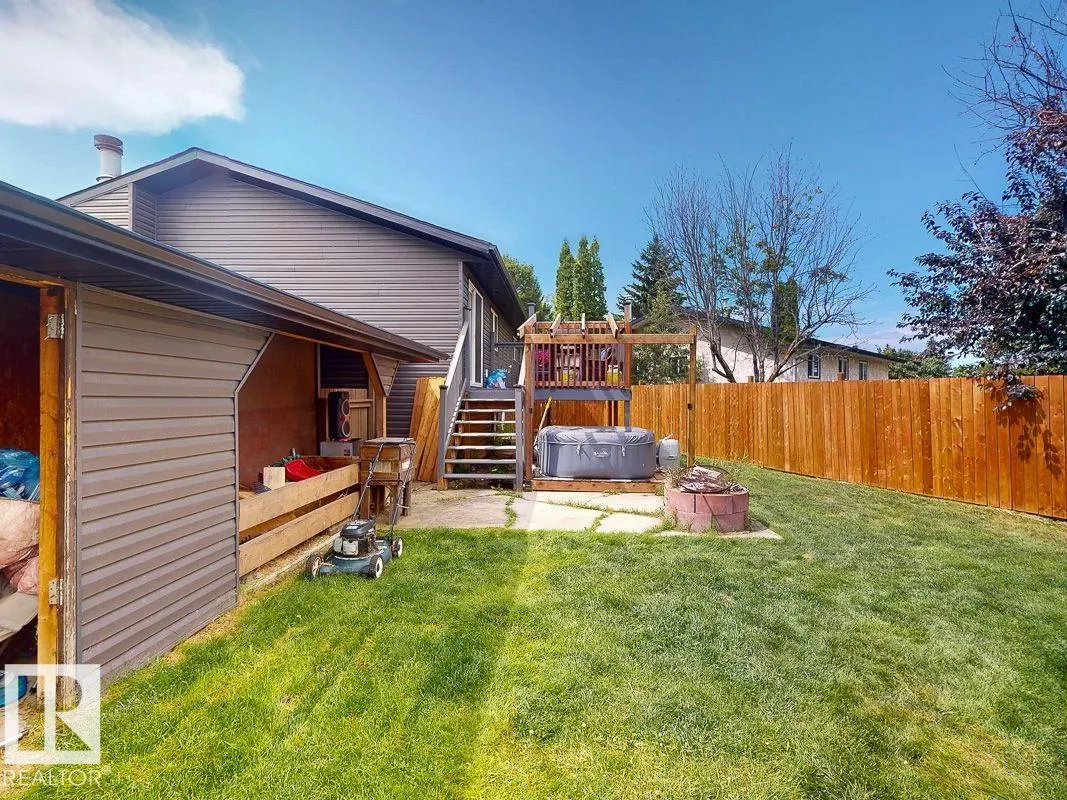 12 GARDEN VALLEY Drive