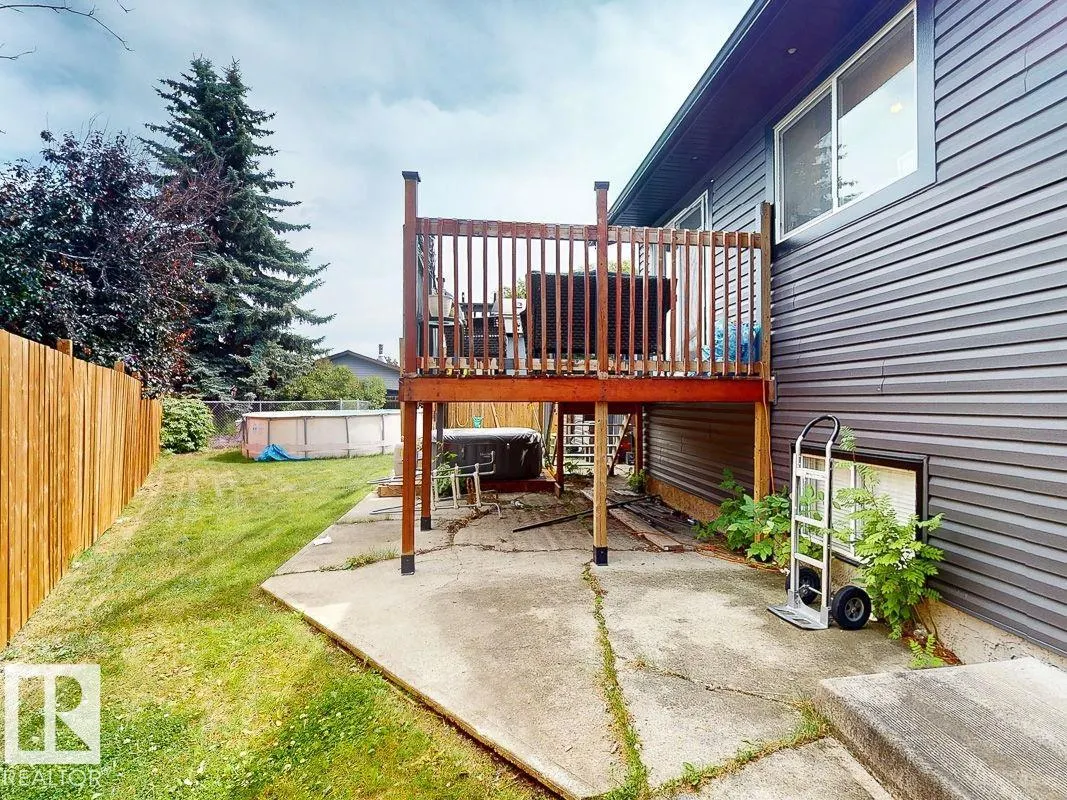12 GARDEN VALLEY Drive