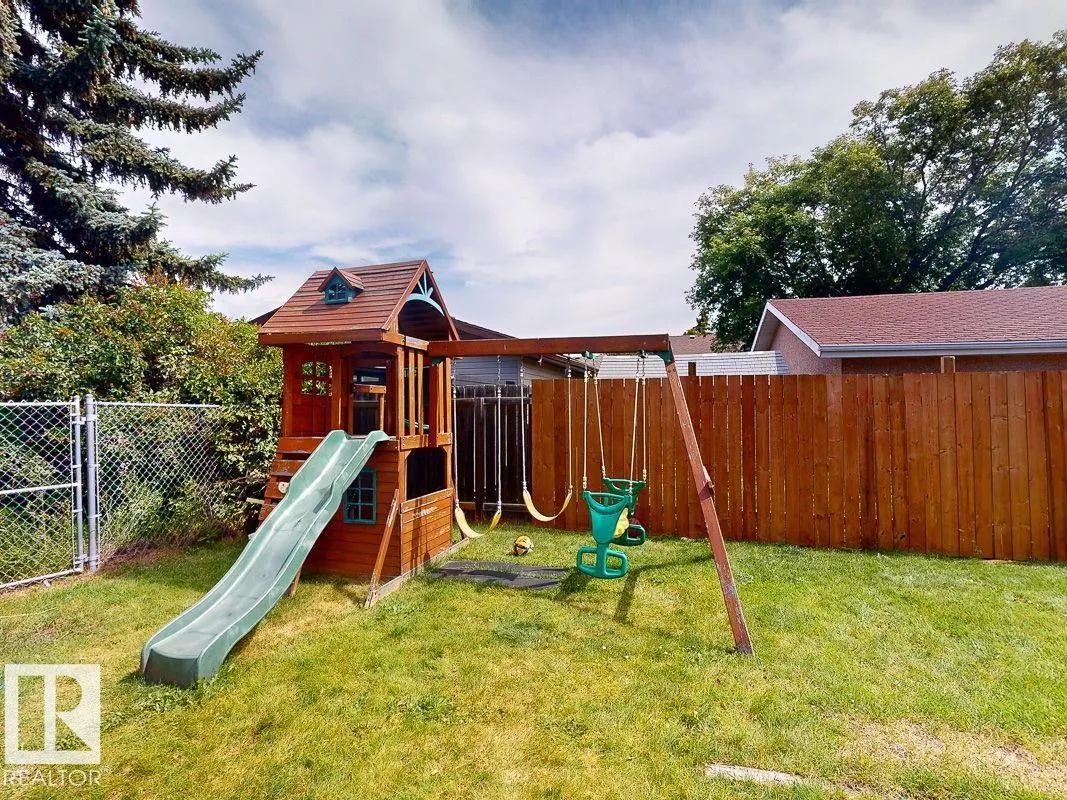 12 GARDEN VALLEY Drive