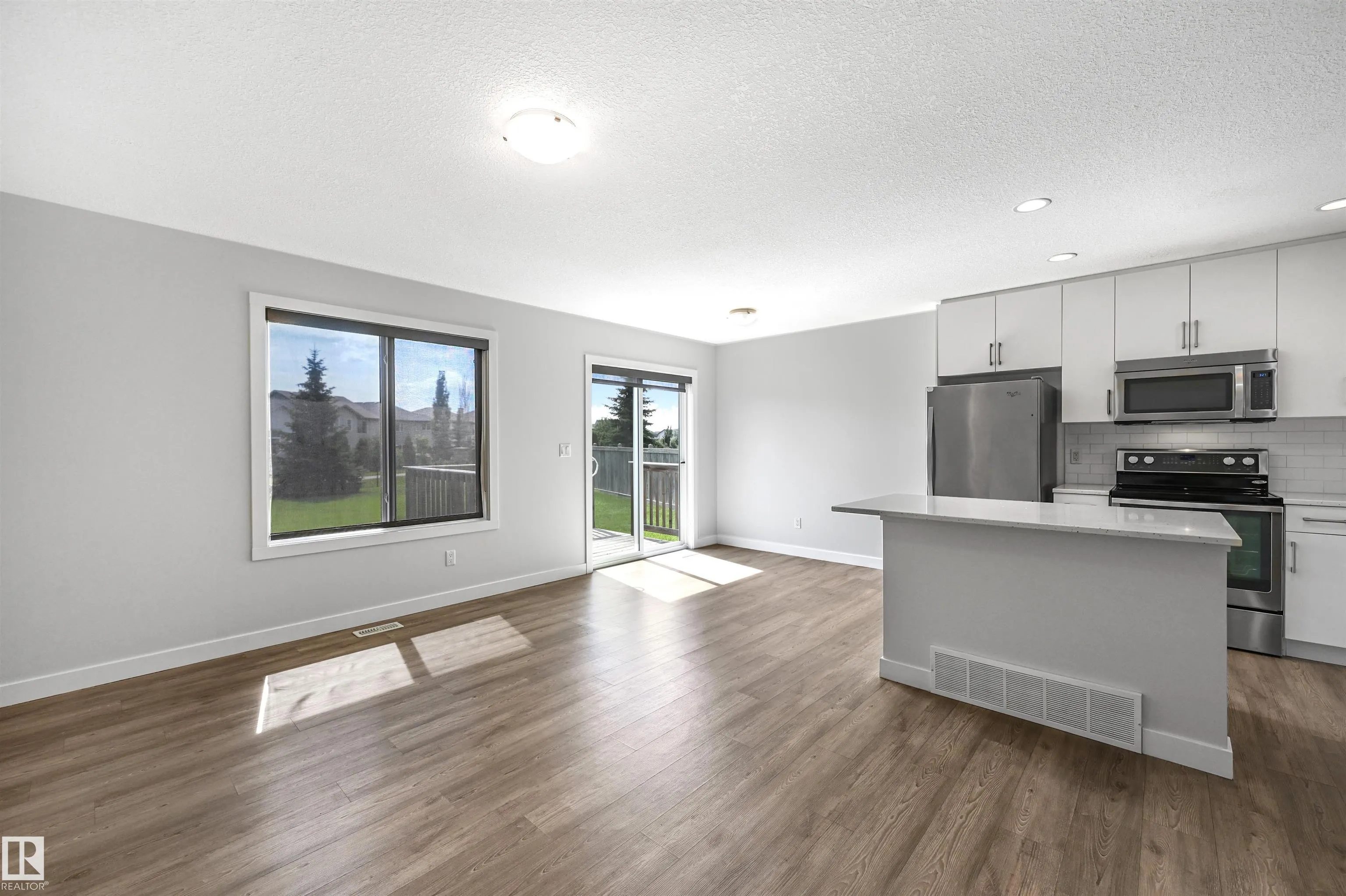 7086 SOUTH TERWILLEGAR Drive