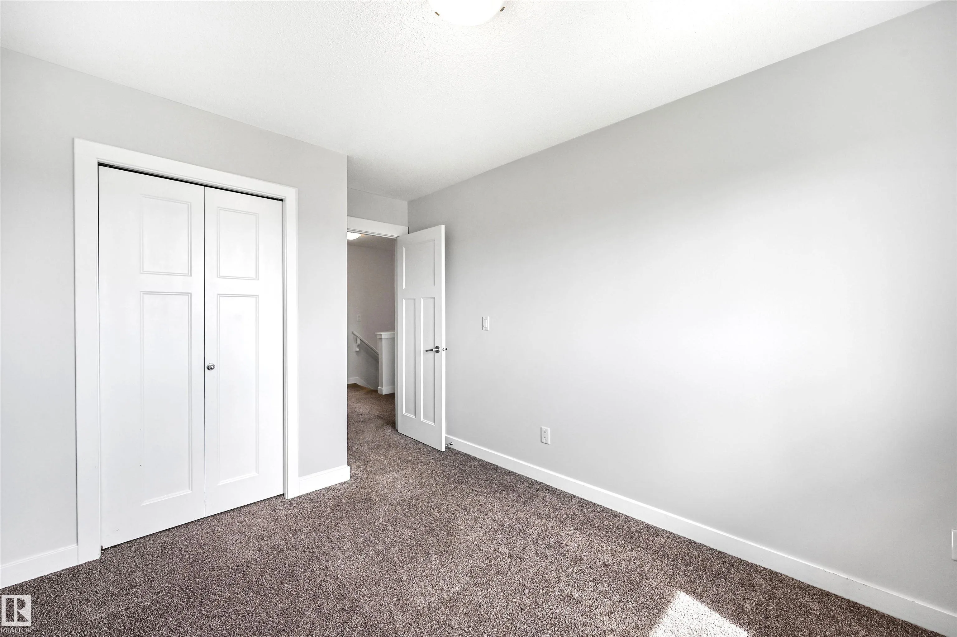 7086 SOUTH TERWILLEGAR Drive
