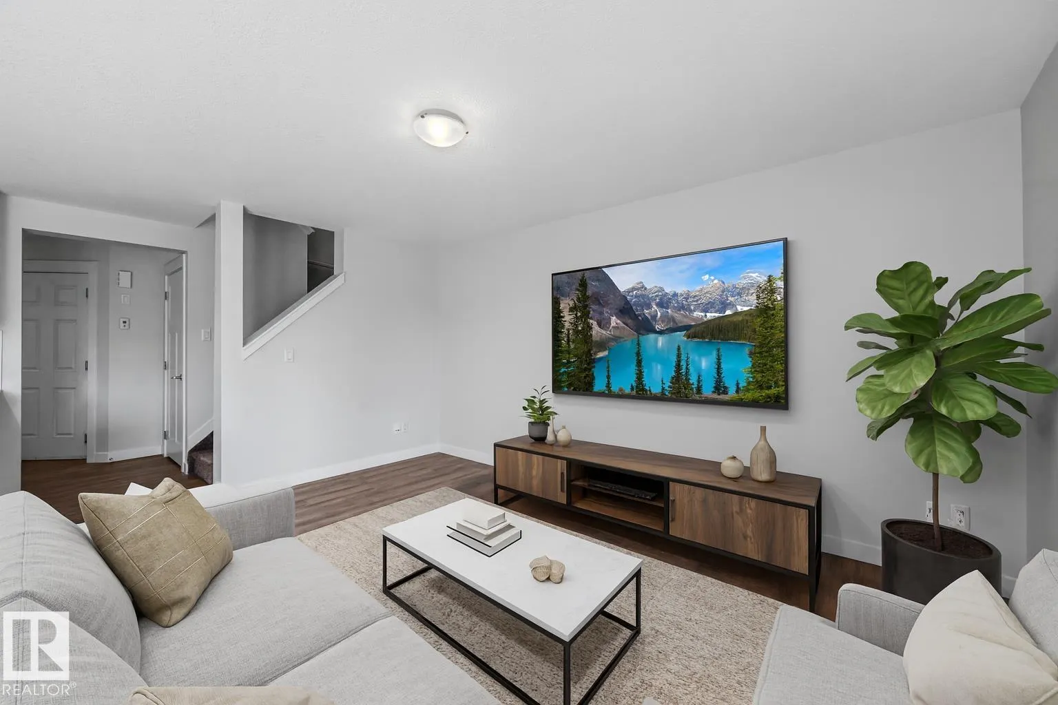 7086 SOUTH TERWILLEGAR Drive