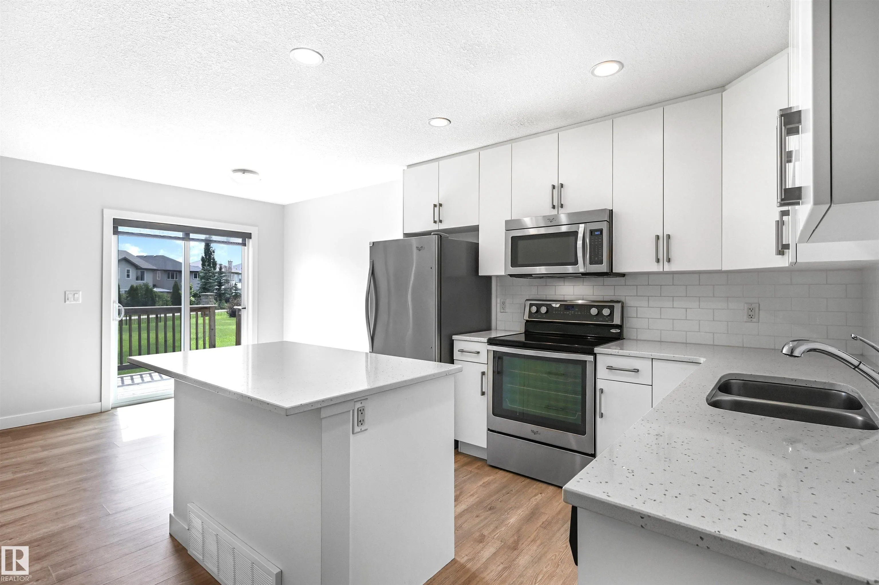 7086 SOUTH TERWILLEGAR Drive
