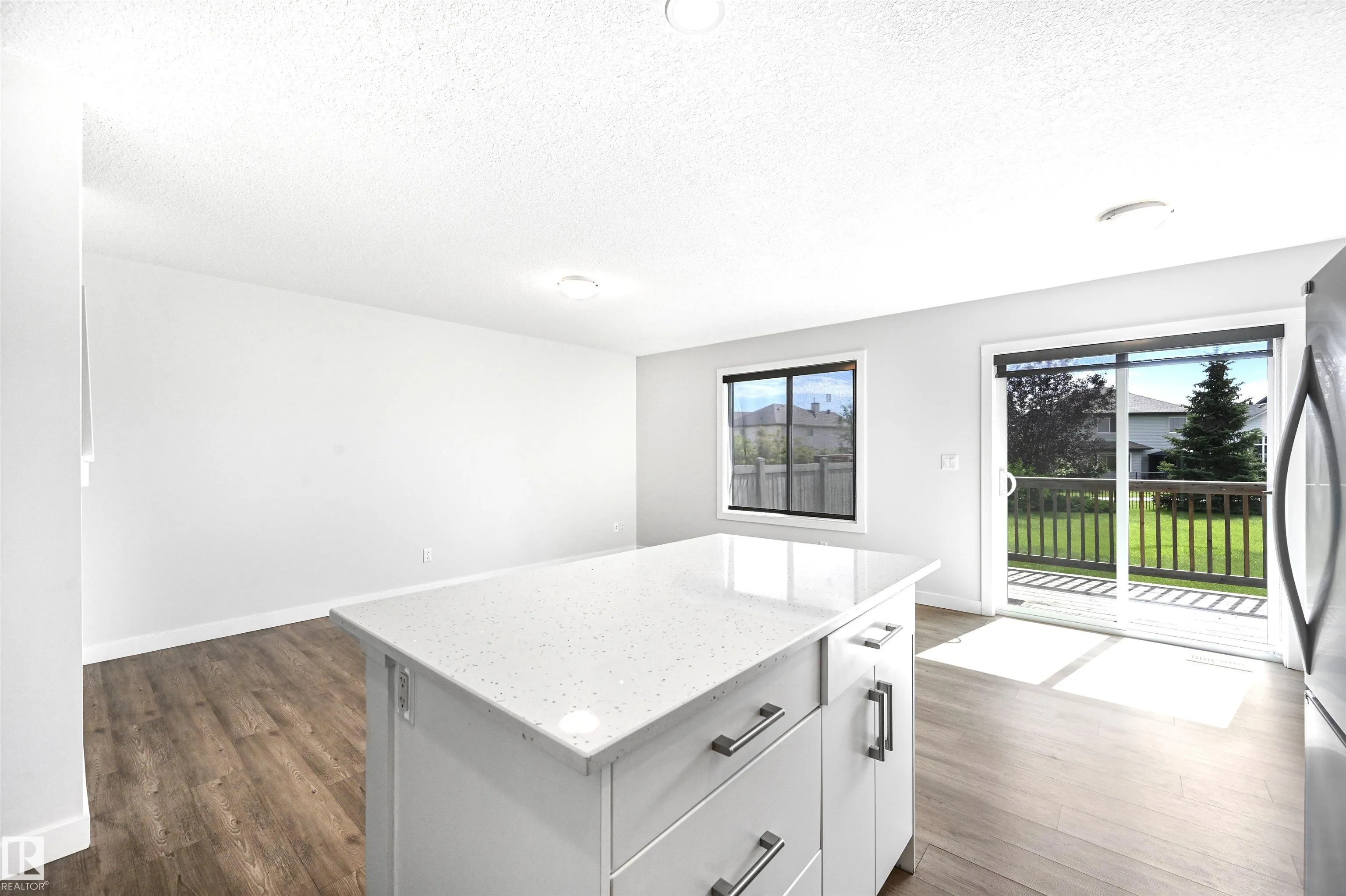7086 SOUTH TERWILLEGAR Drive