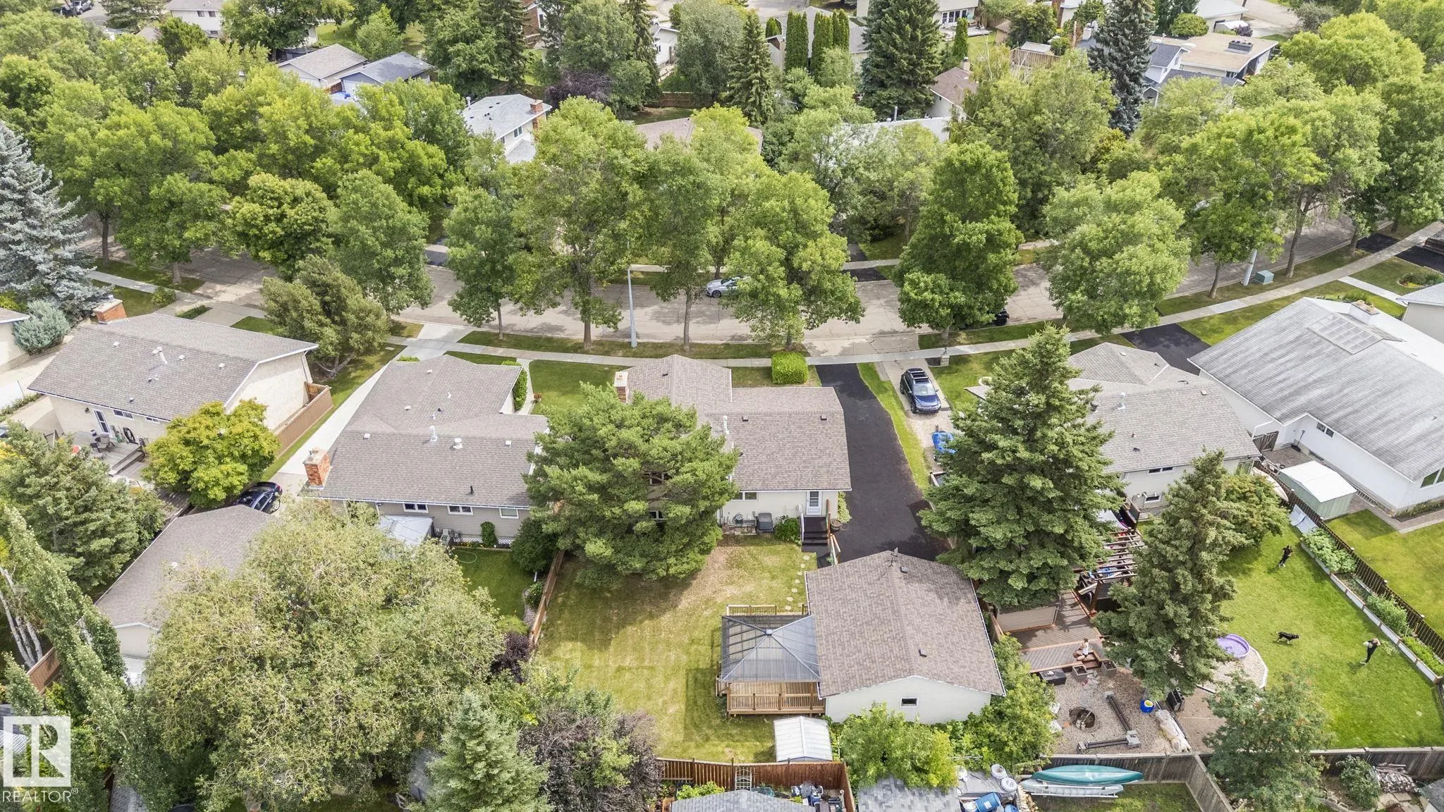 42 LARKSPUR Crescent