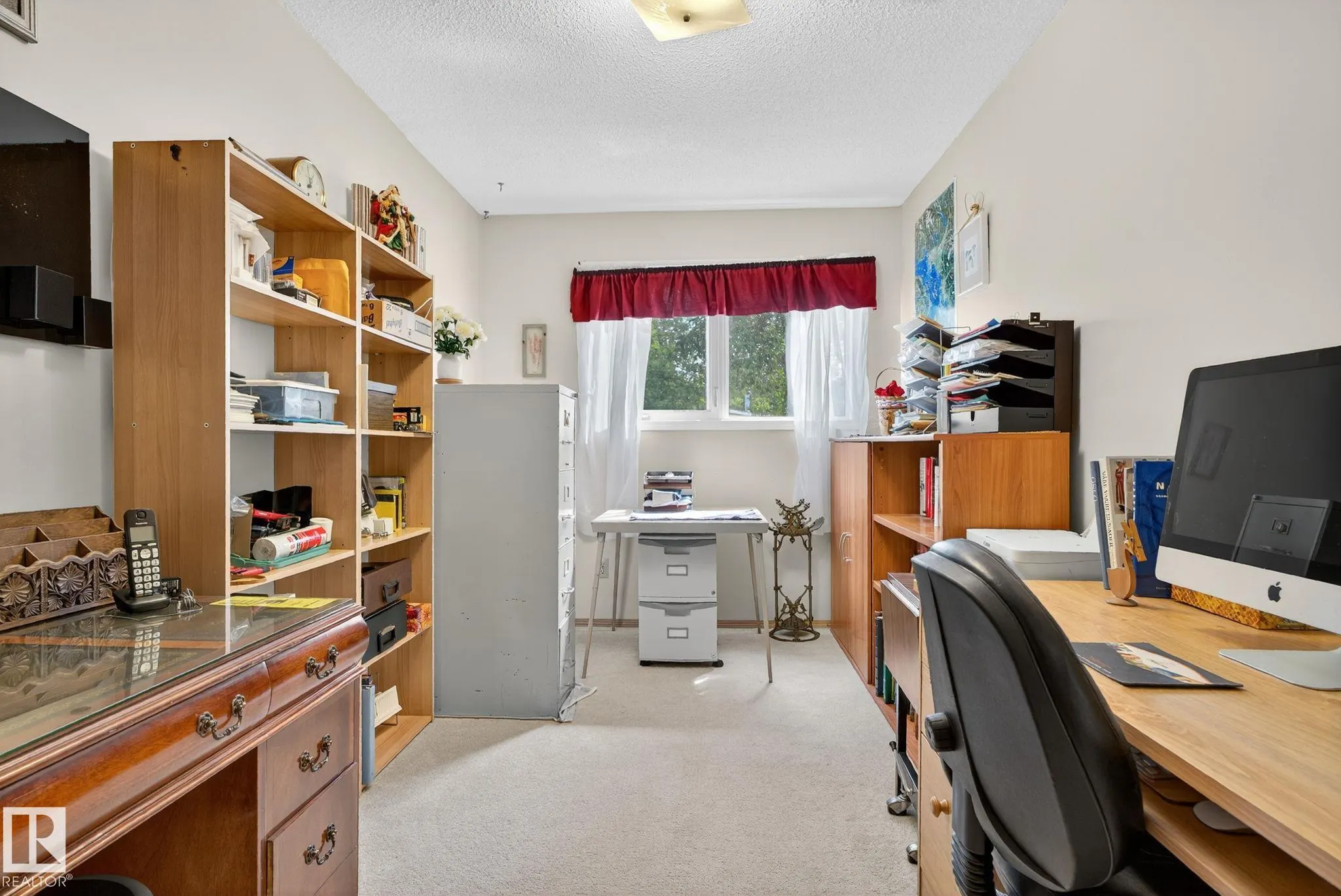 42 LARKSPUR Crescent