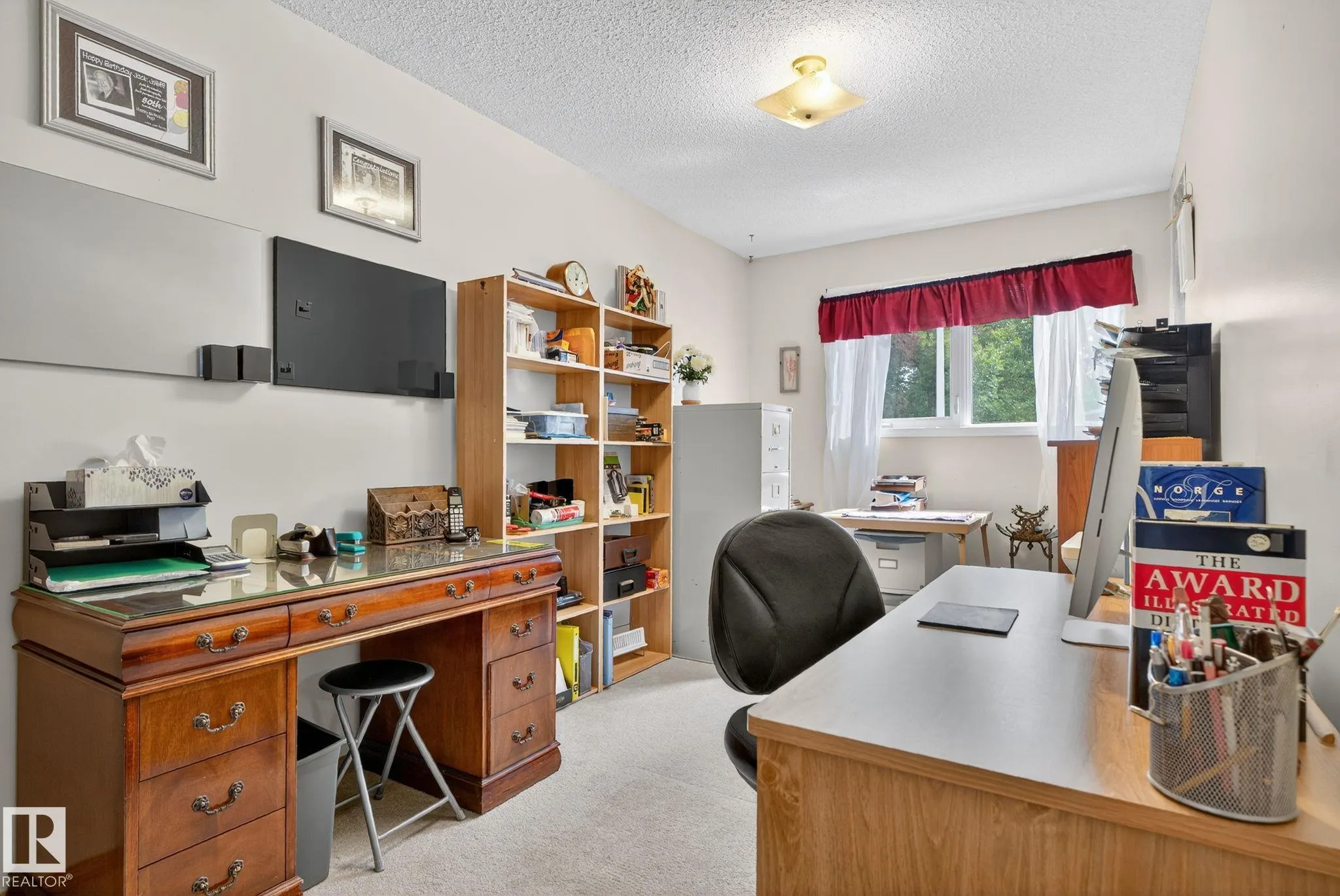 42 LARKSPUR Crescent