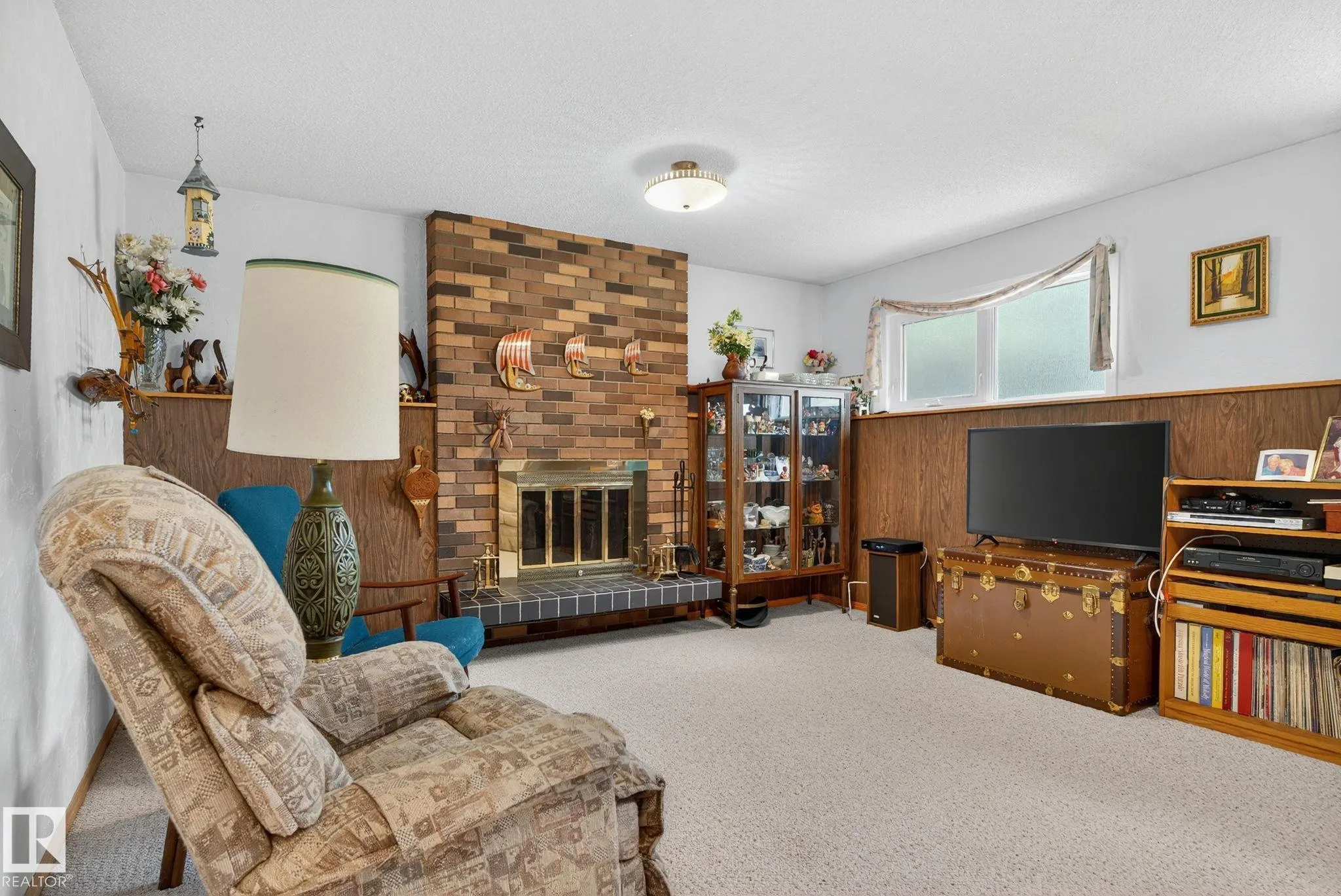 42 LARKSPUR Crescent