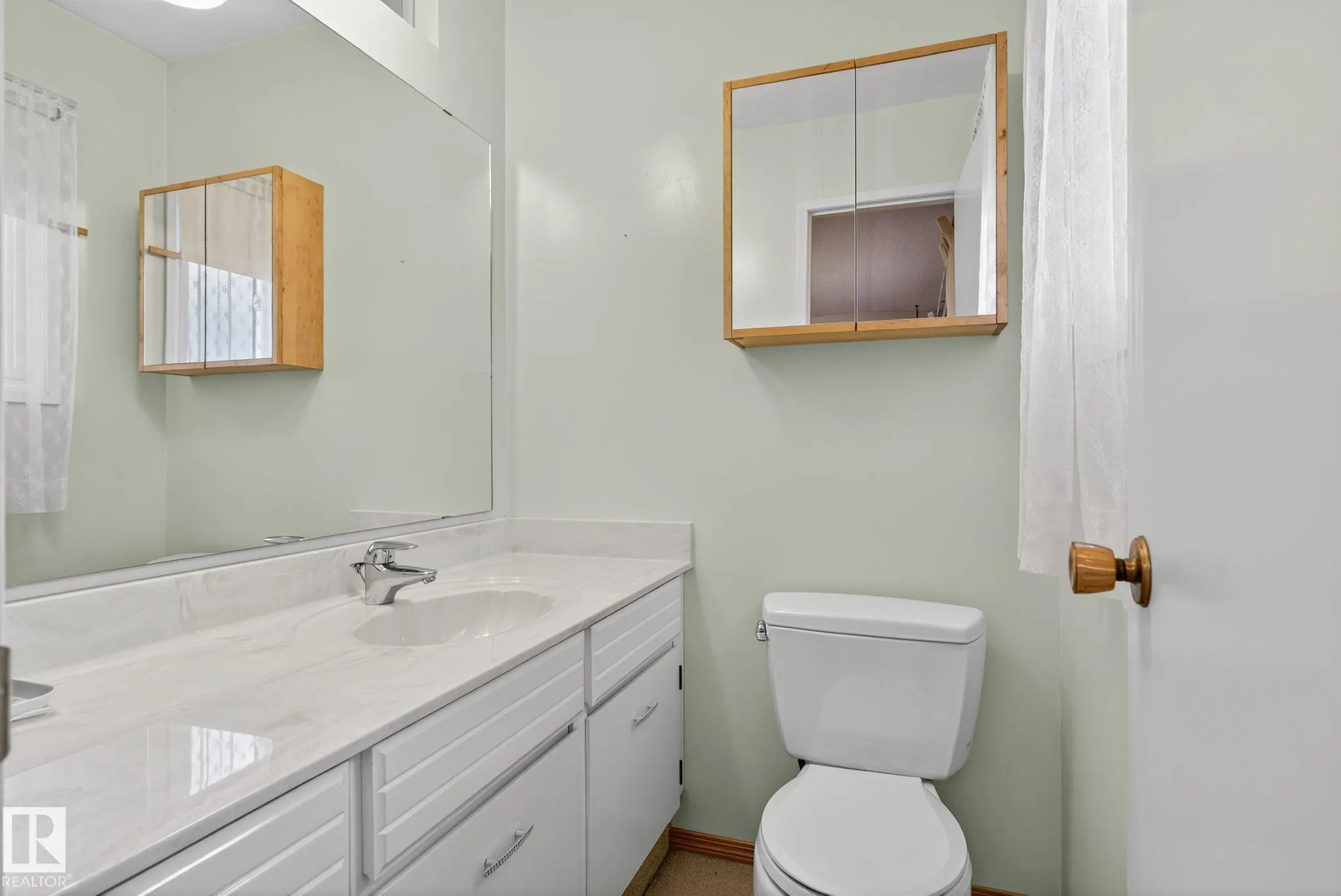 42 LARKSPUR Crescent
