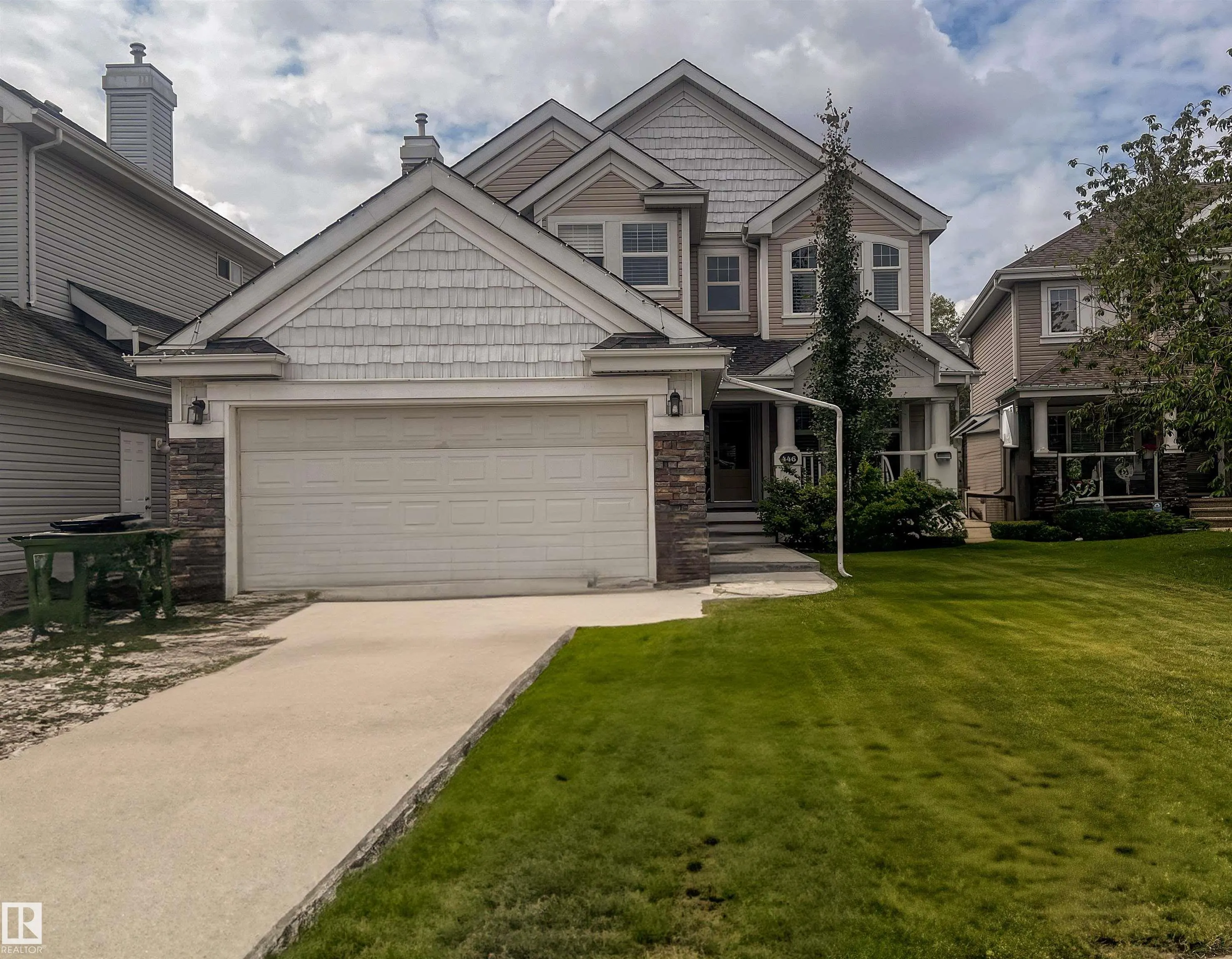 446 SPARLING Court