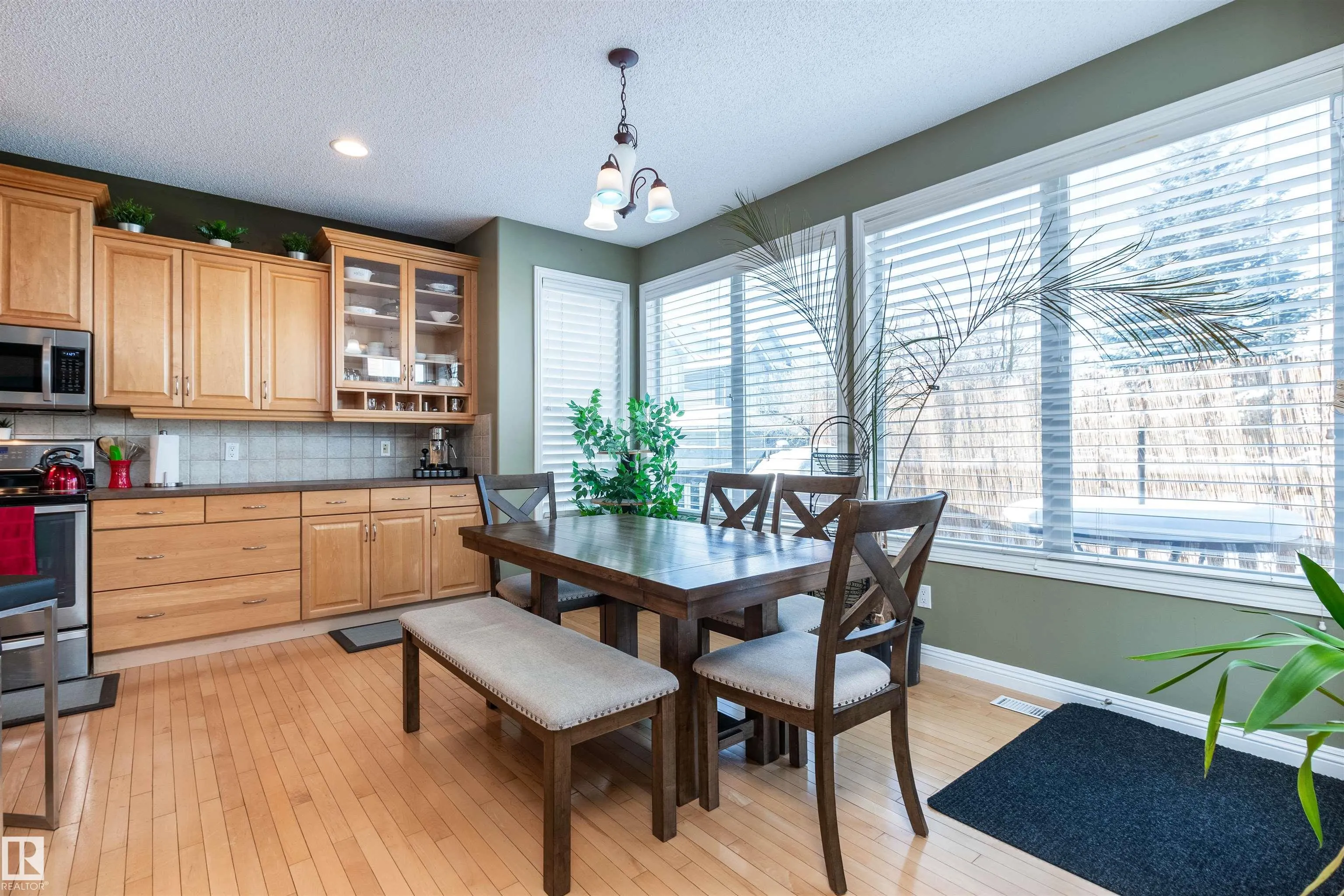 446 SPARLING Court