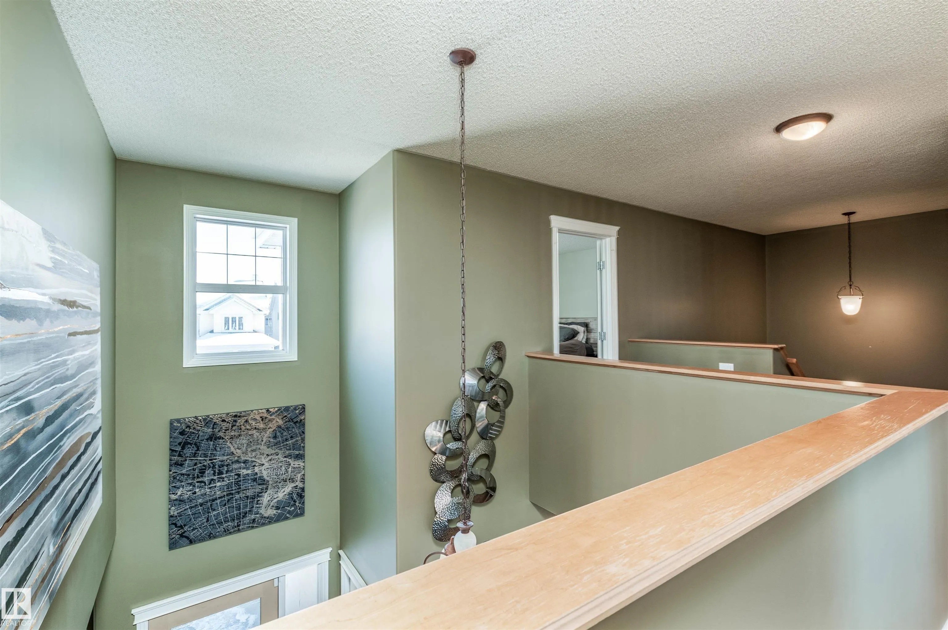 446 SPARLING Court