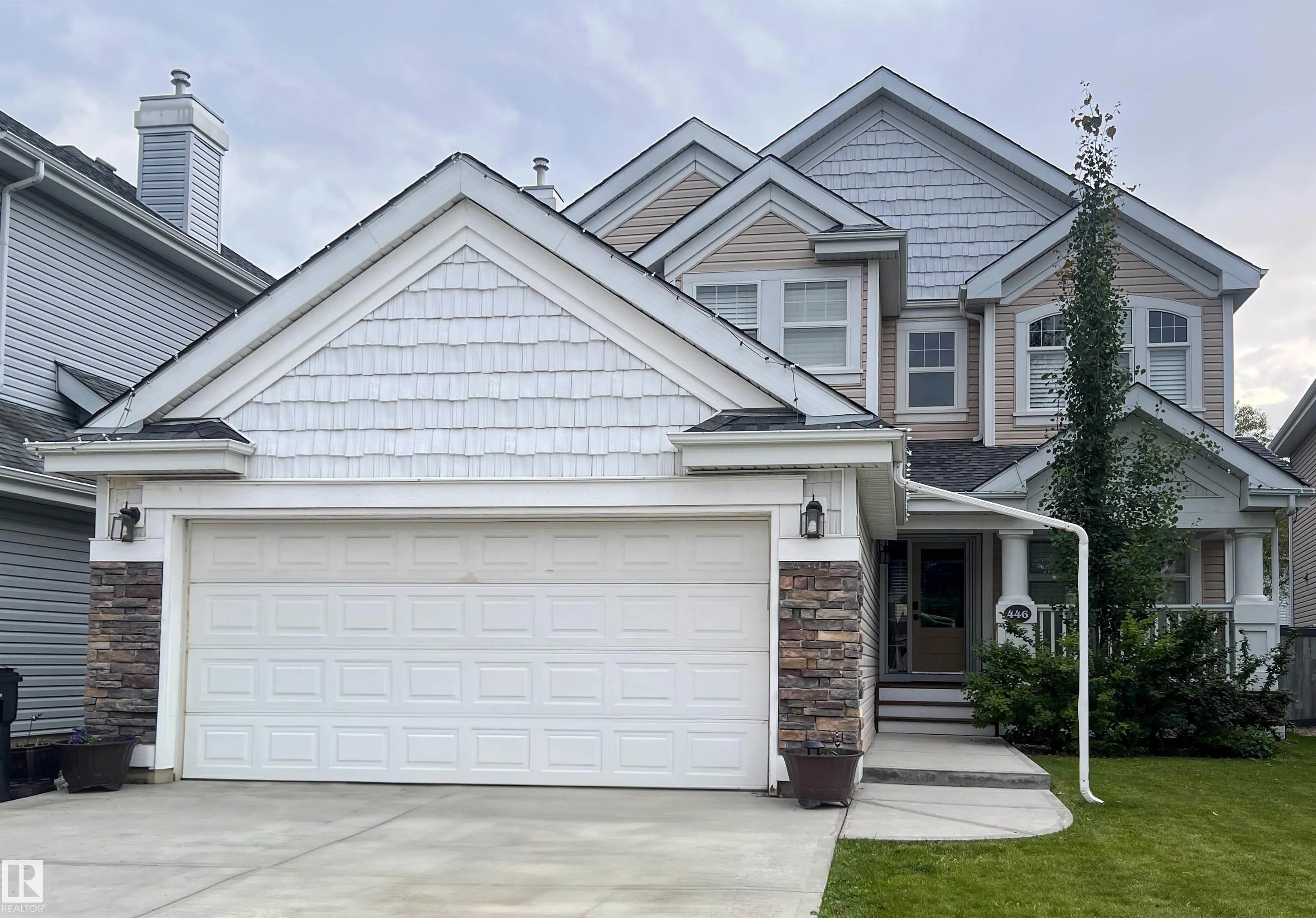 446 SPARLING Court