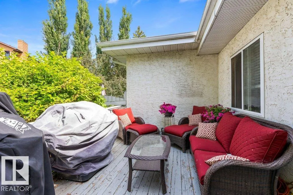 50 LIBERTON Drive