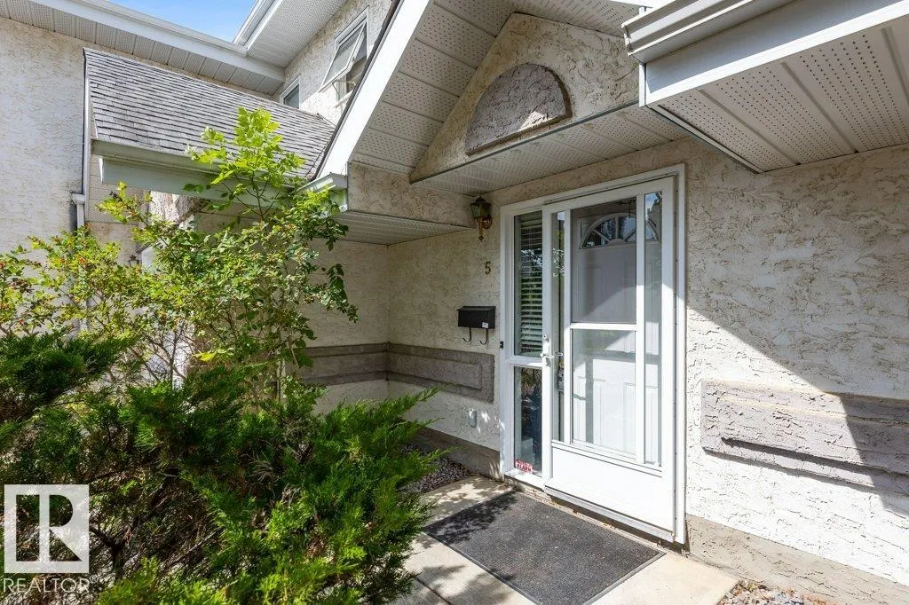 50 LIBERTON Drive