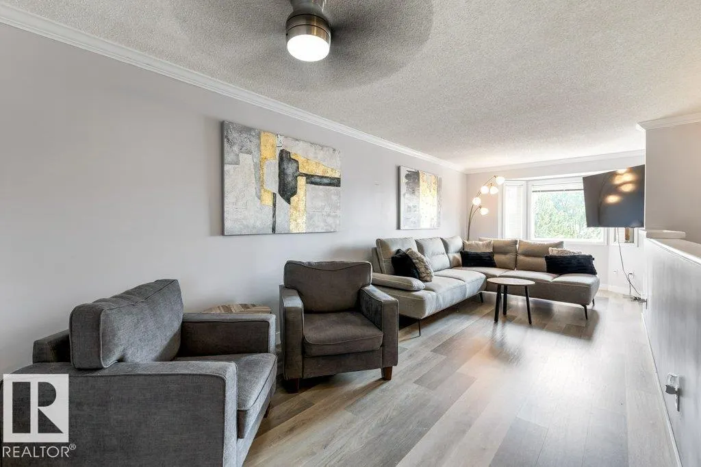50 LIBERTON Drive